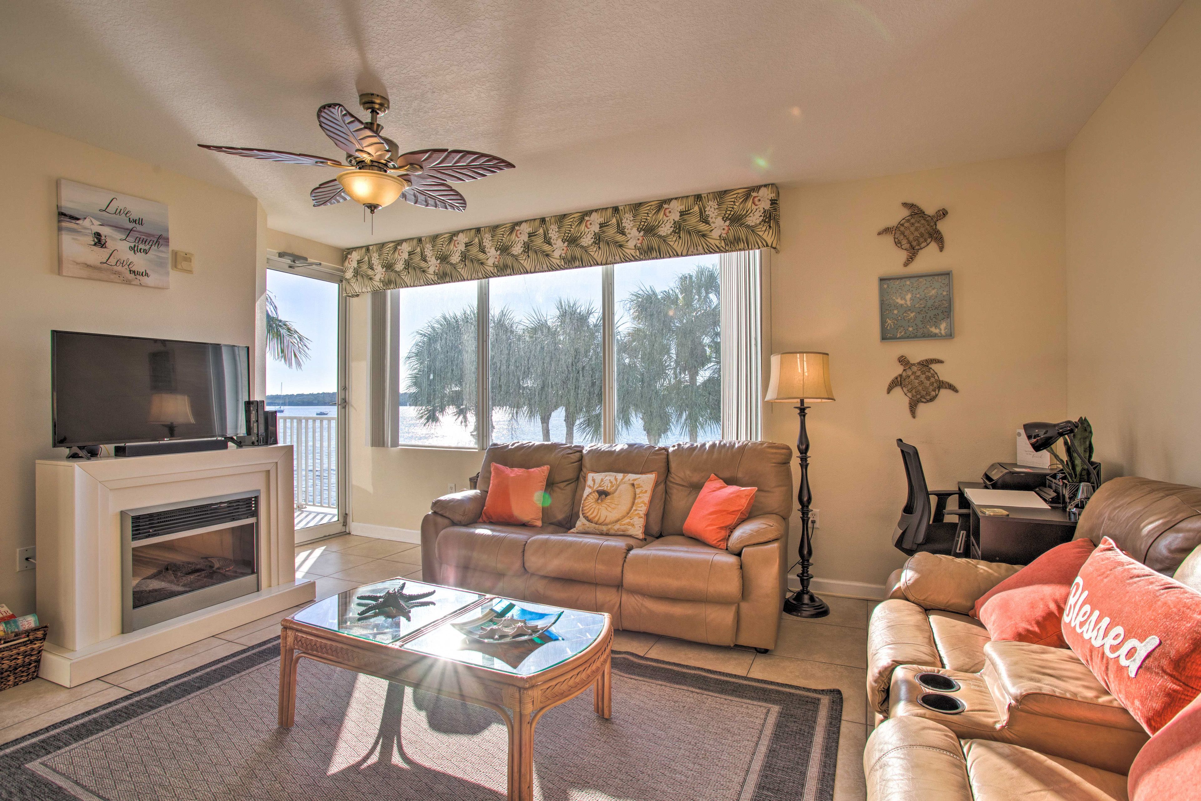 Living Room | 2nd-Floor Unit | Single-Story Condo