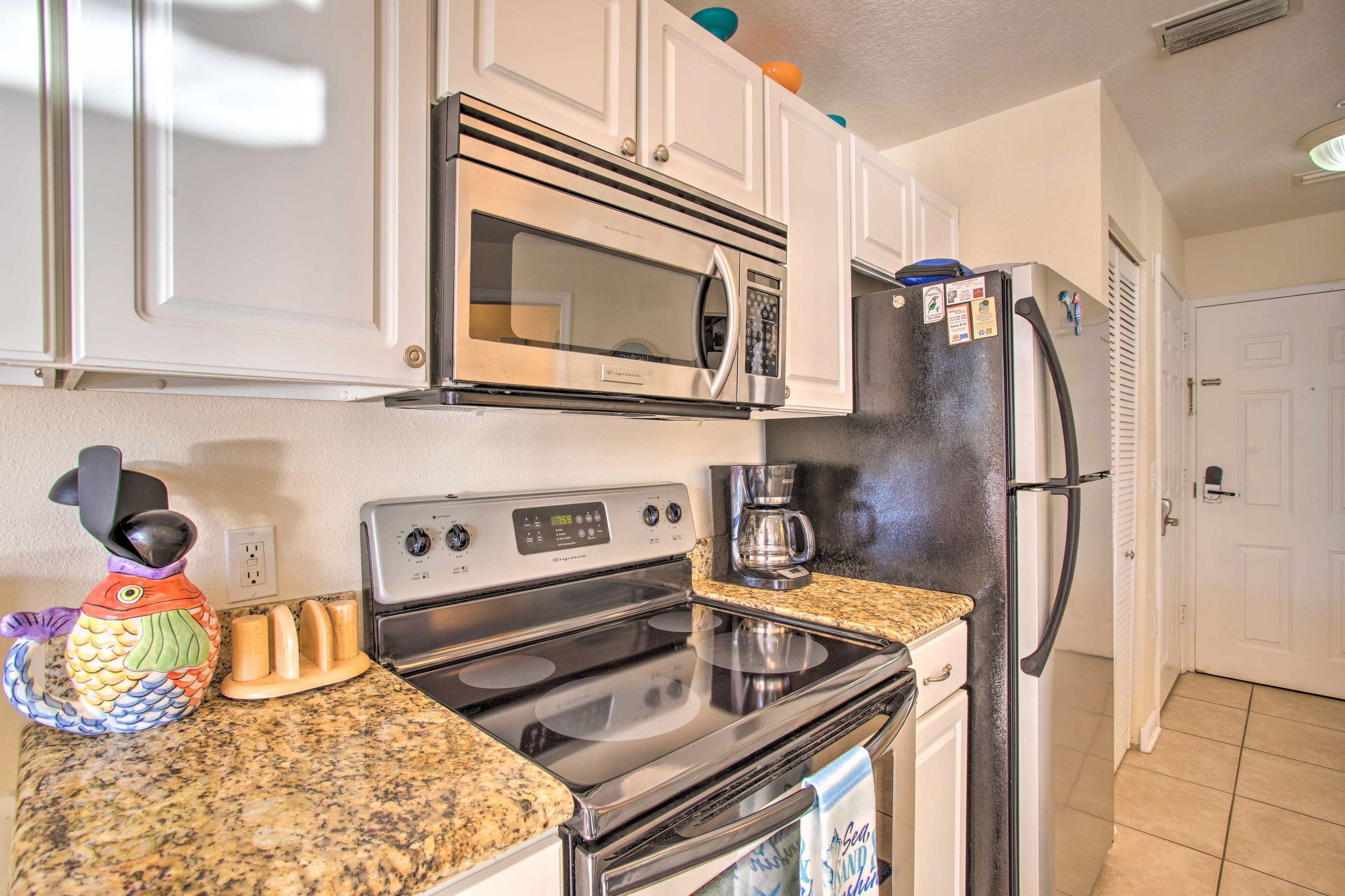 Kitchen | Blender | Ice Maker | Spices