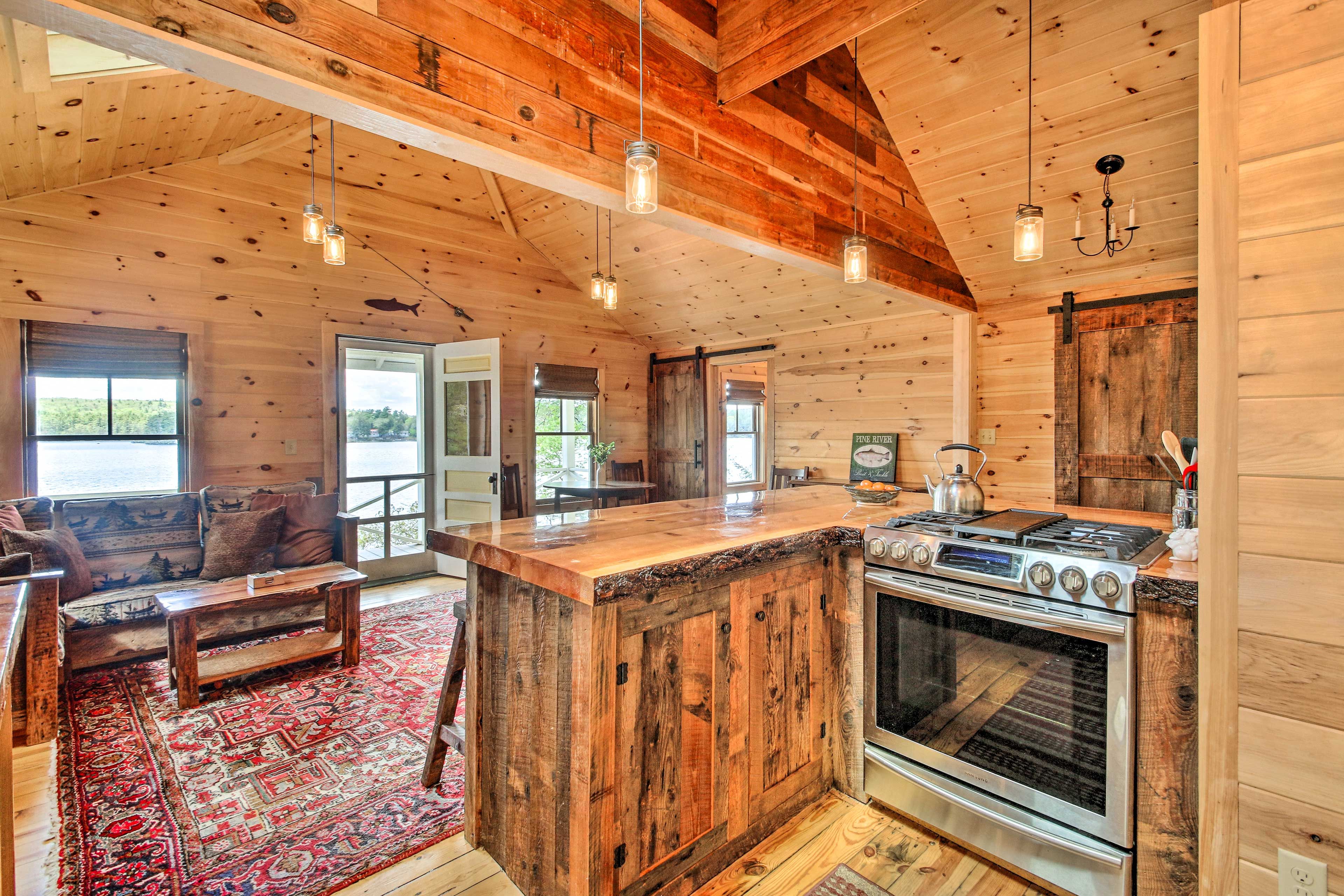 Kitchen | Toaster | Toaster Oven | Tea Kettle | Knife Set