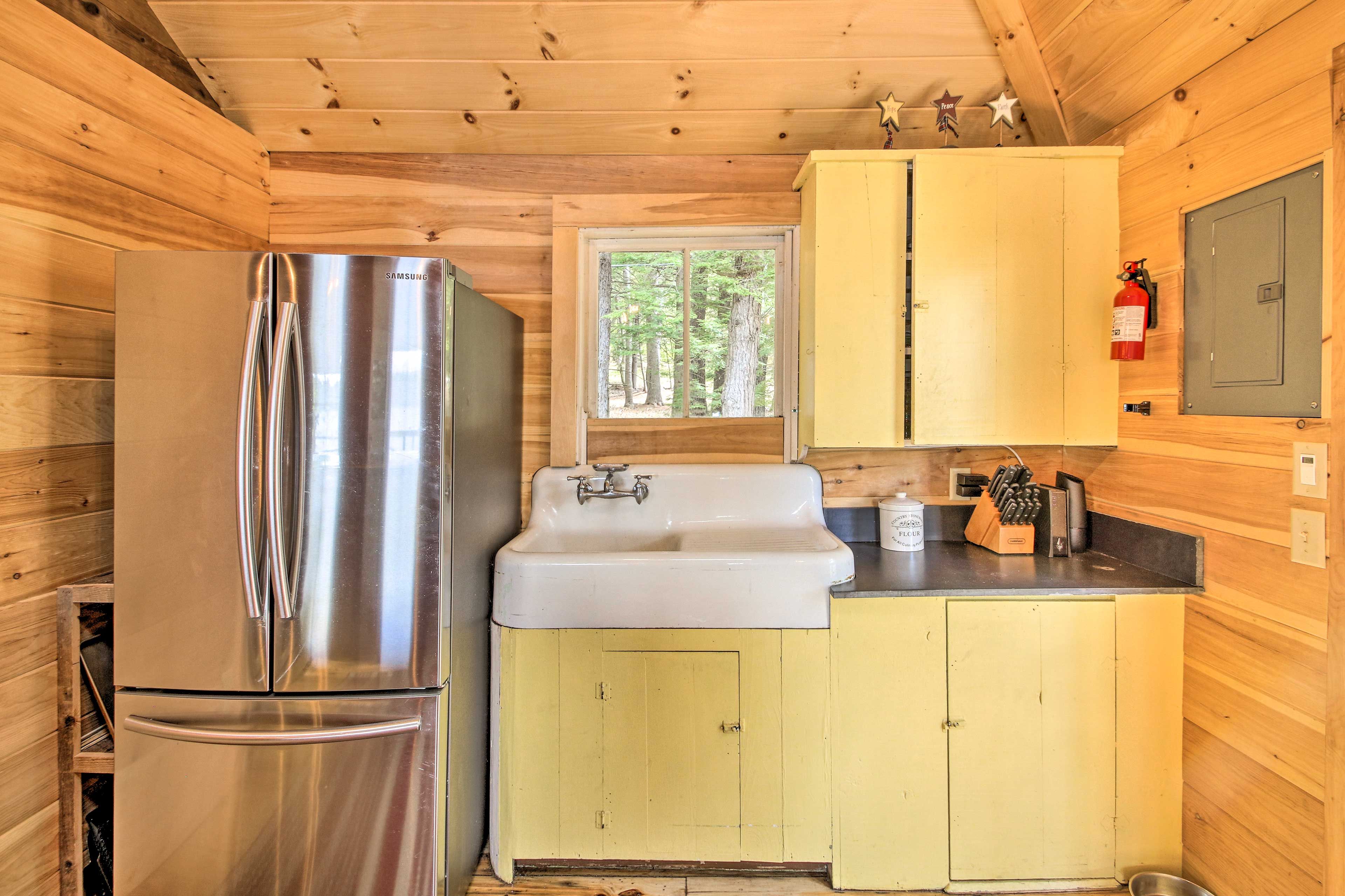 Kitchen | Trash Bags | Paper Towels