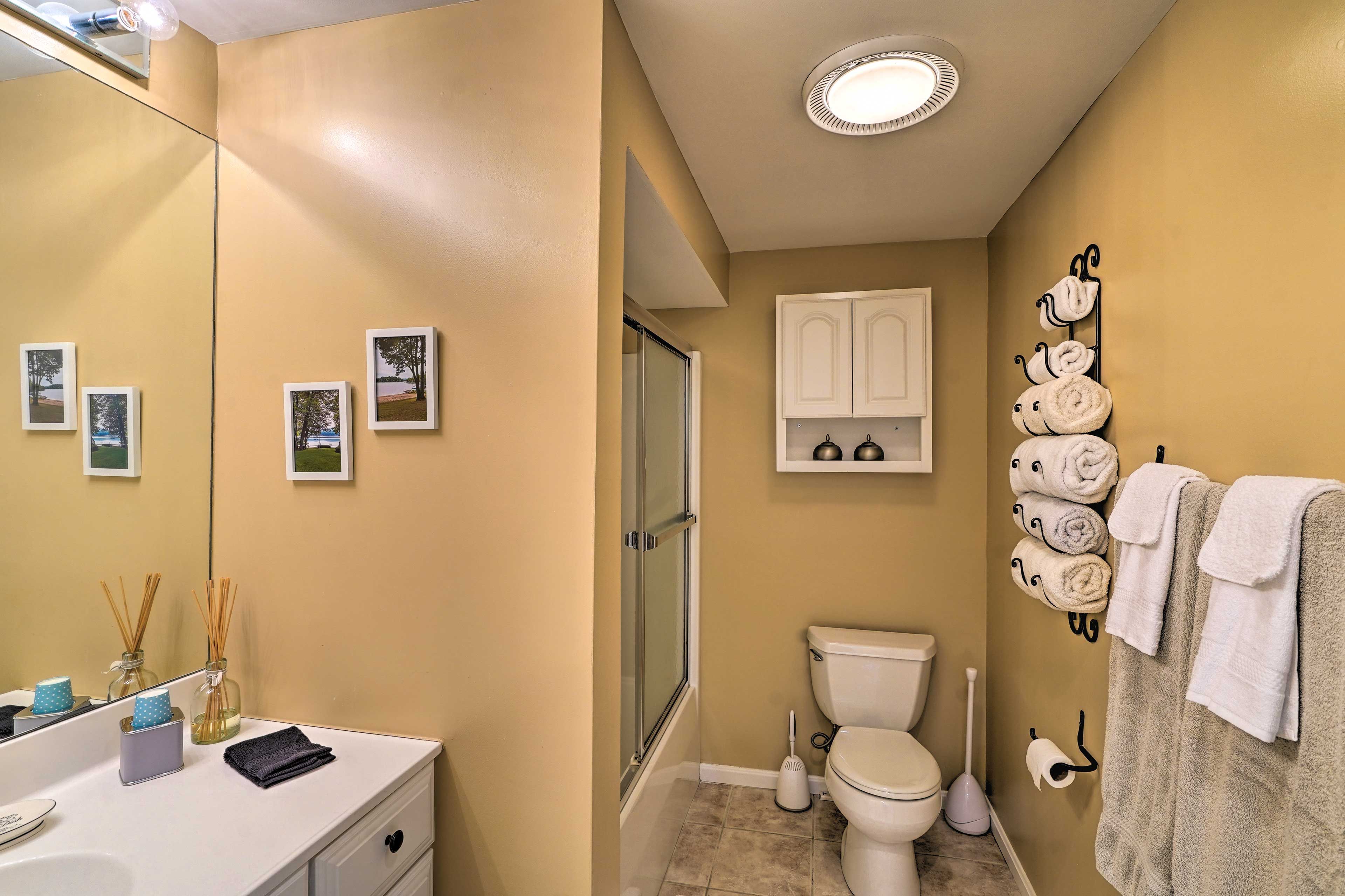 Full Bathroom