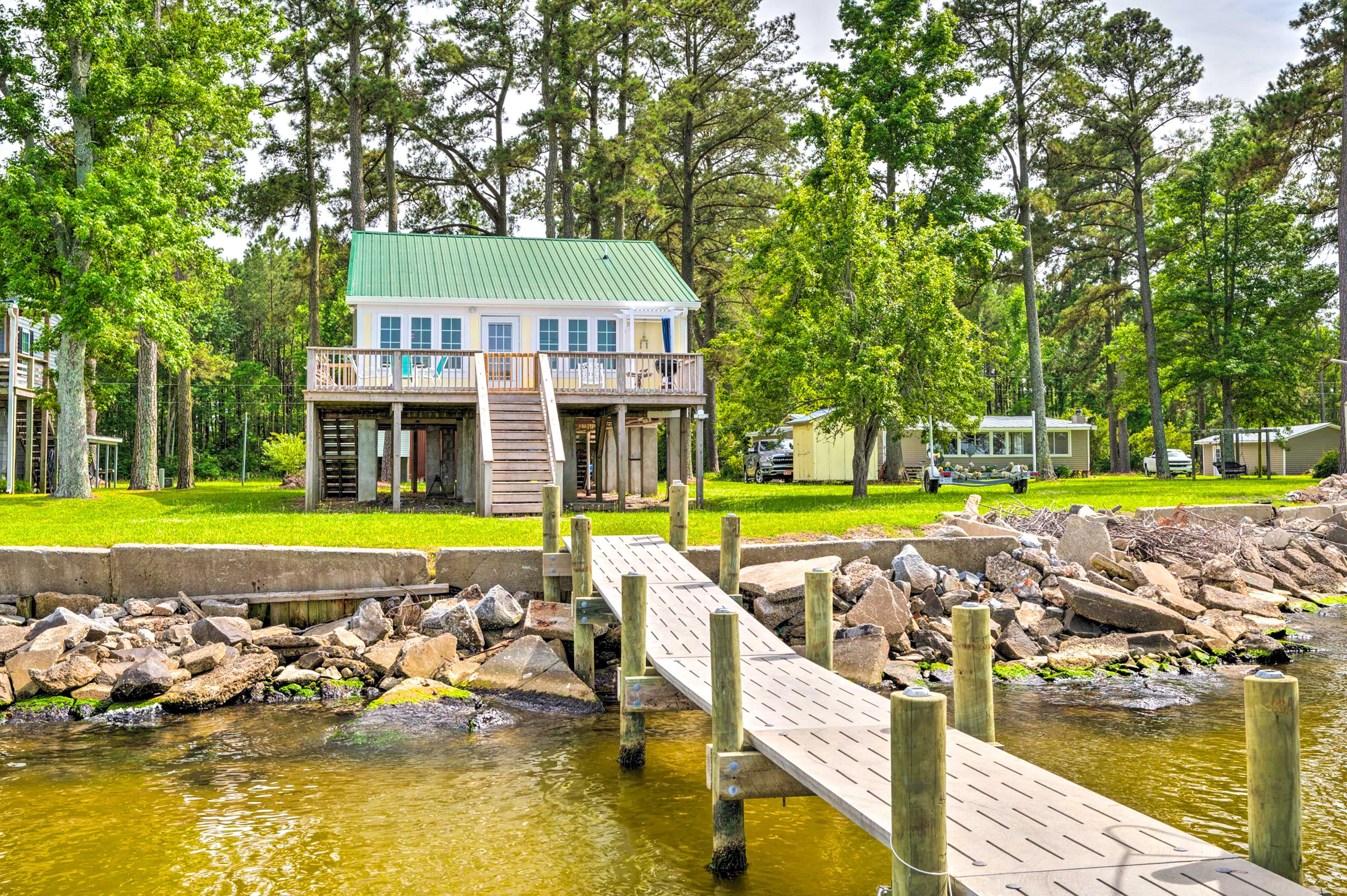 Home Exterior | Private Dock