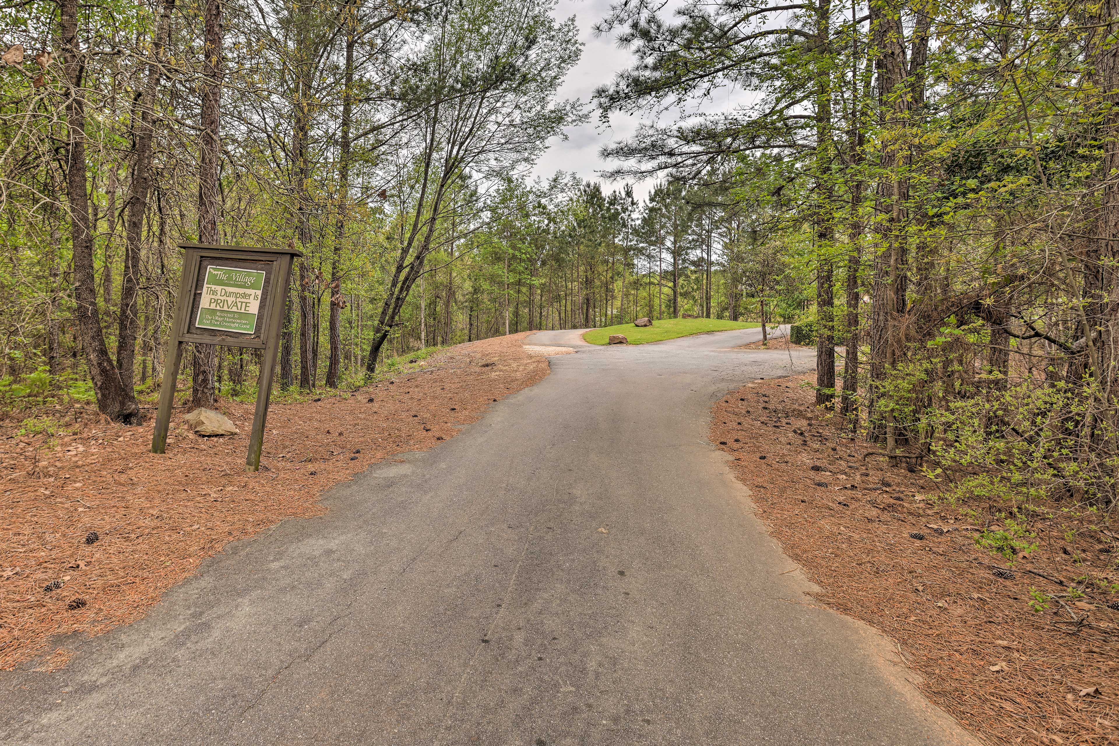 The Village at Lake Martin Entry