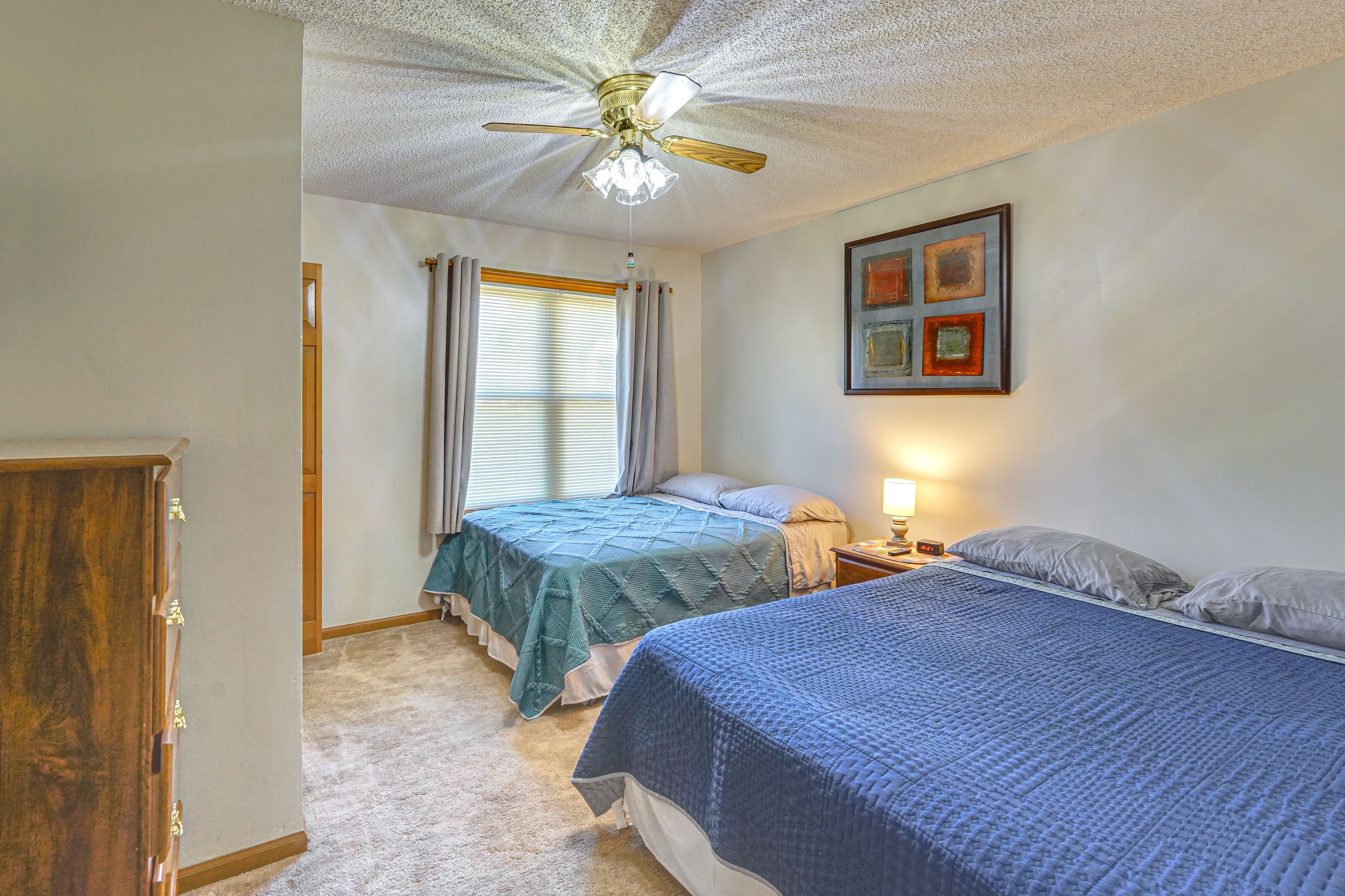Bedroom 2 | Queen Bed | Full Bed | Smart TV w/ Cable
