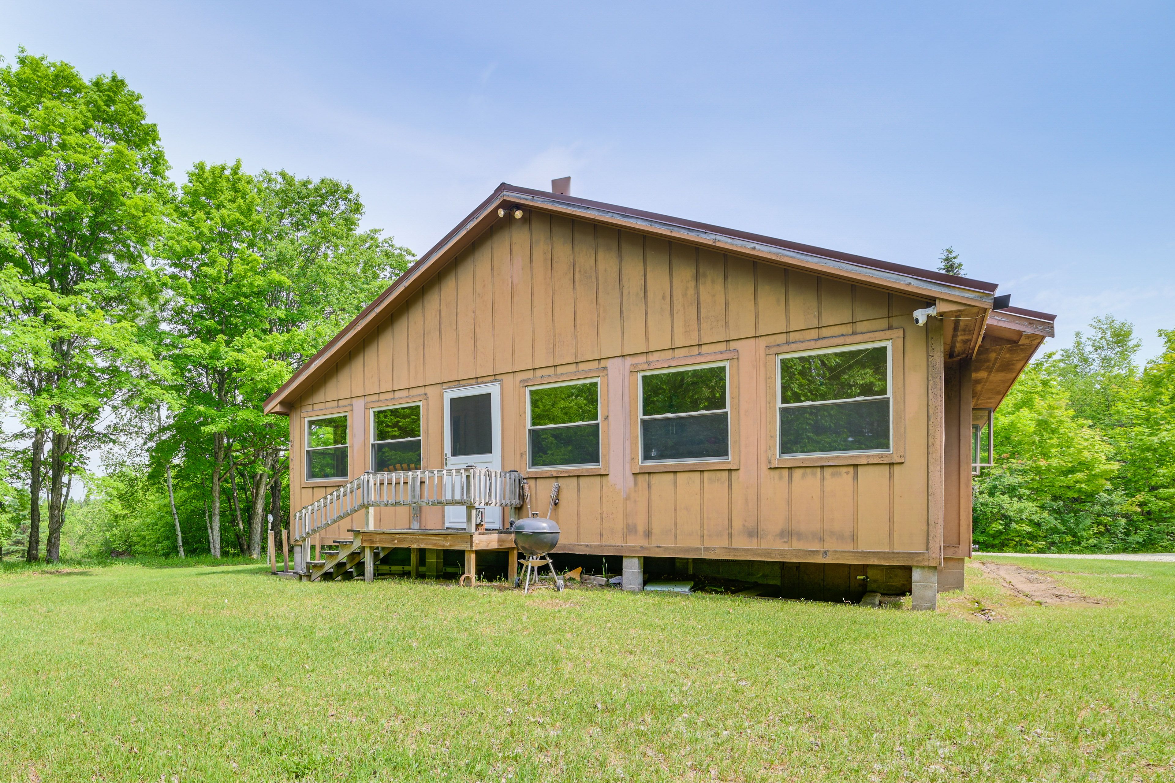 Cabin Exterior | Walk to Trails