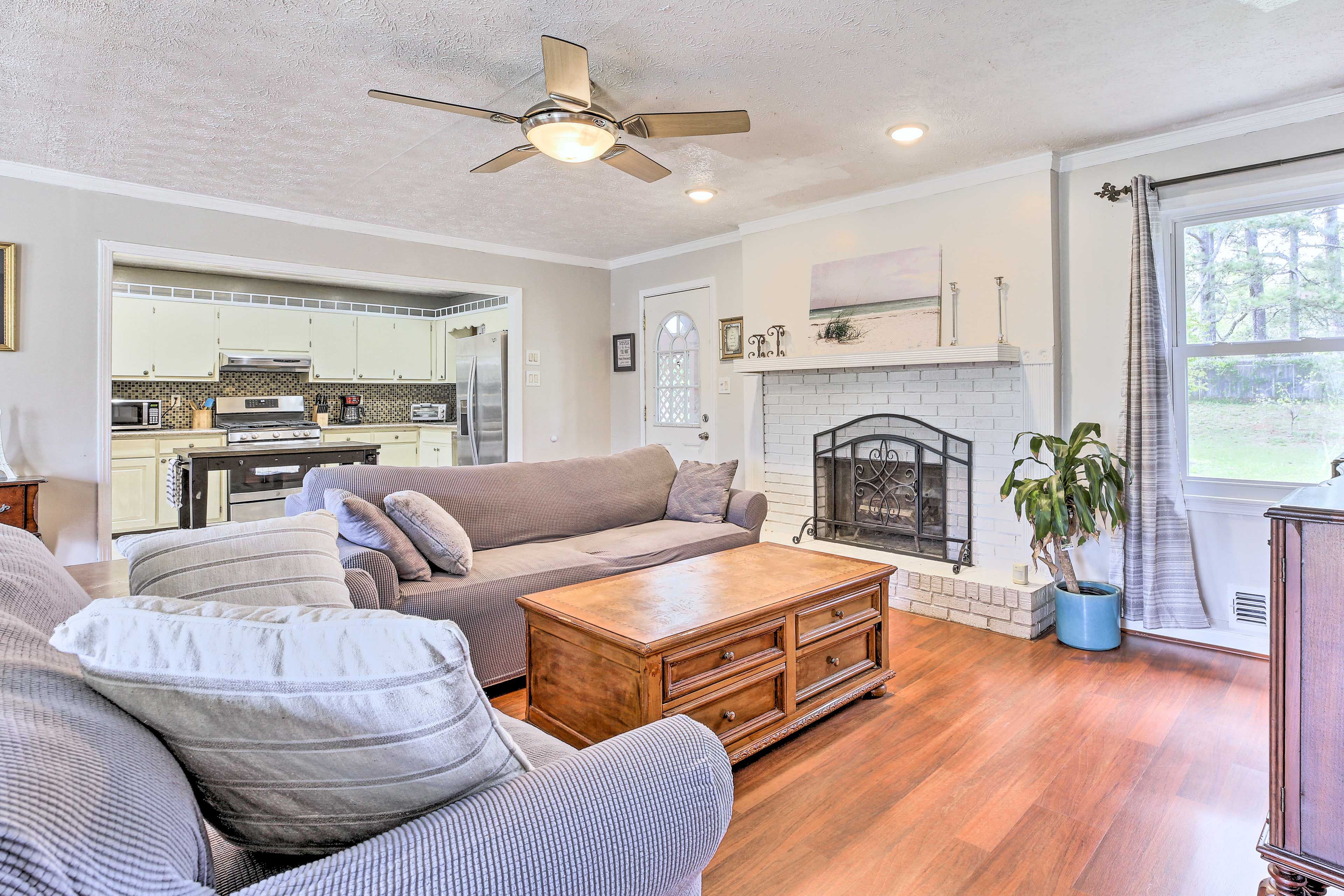 Living Room | 2nd Floor | Free WiFi