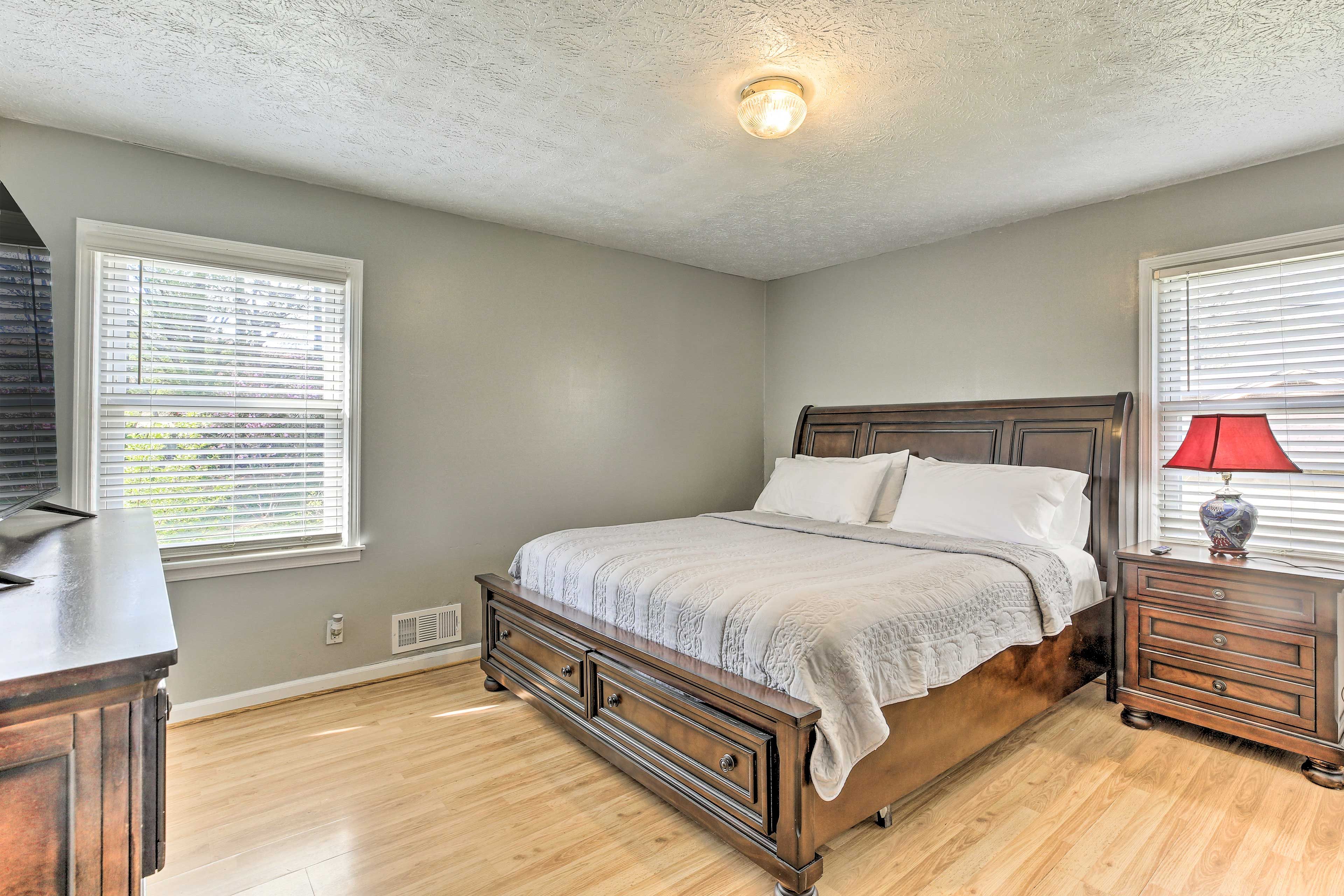 Bedroom 1 | 3rd Floor | King Bed