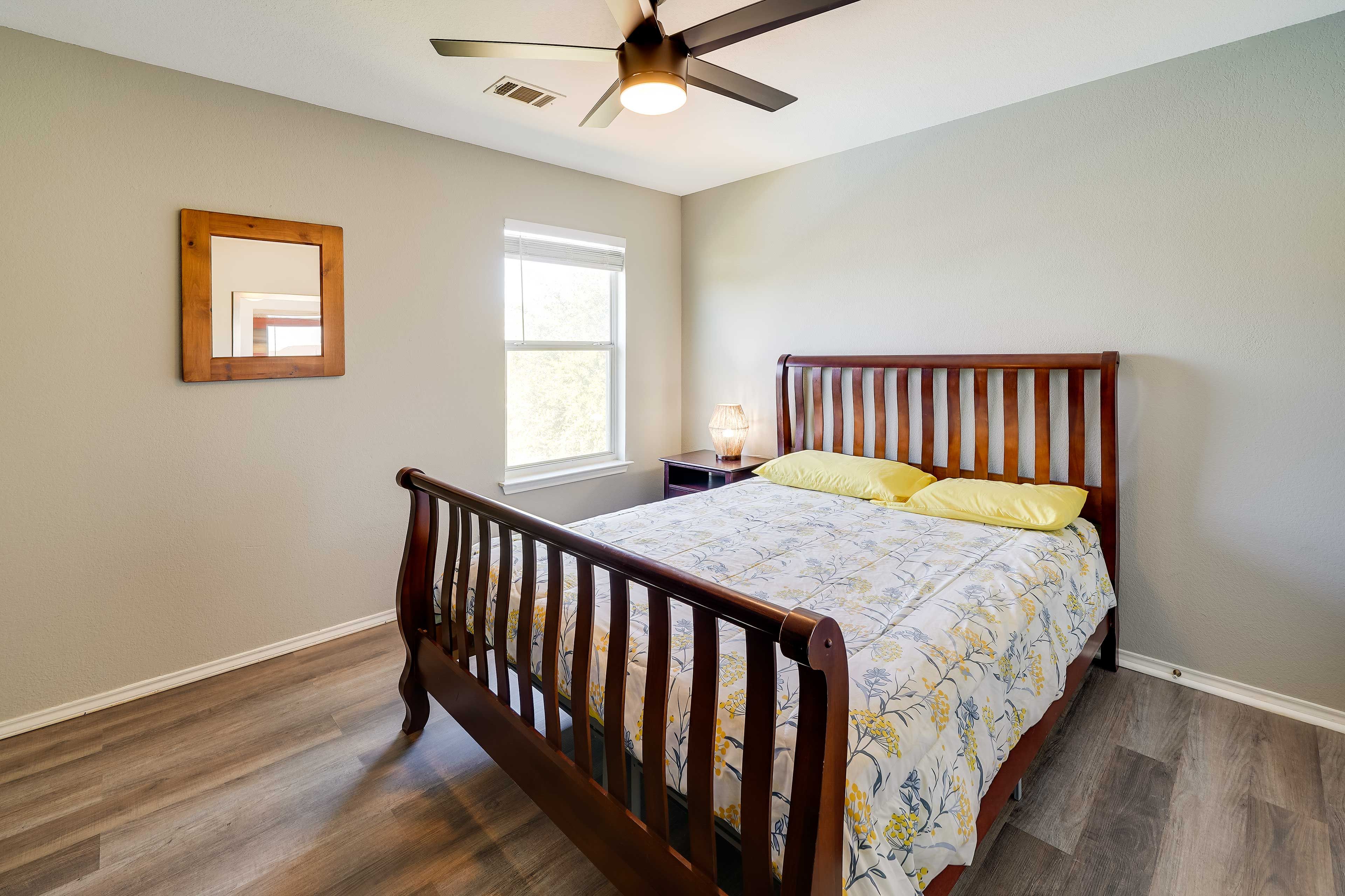 Bedroom 2 | Queen Bed | Smart TV w/ Cable