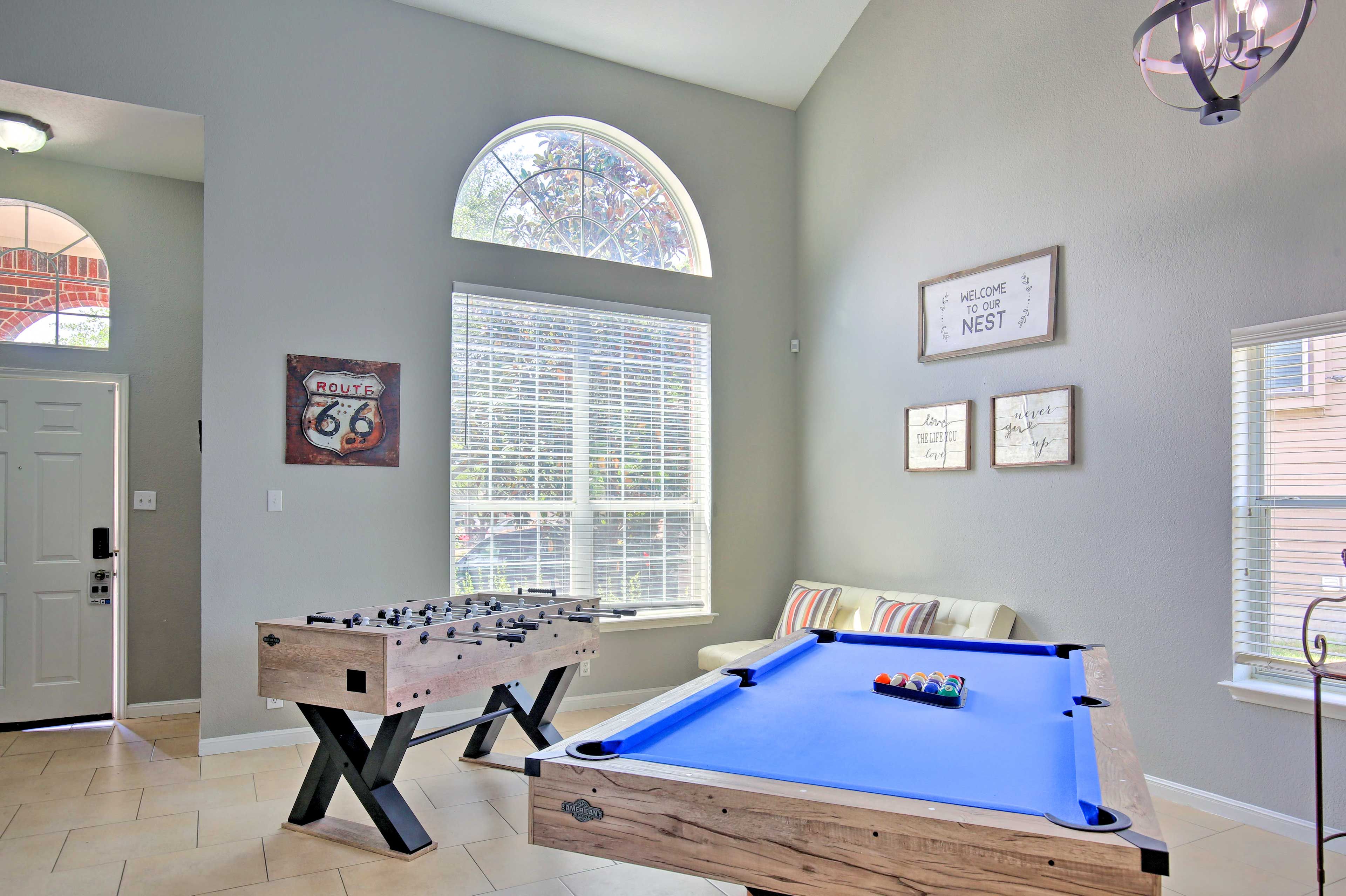 Game Room | Futon