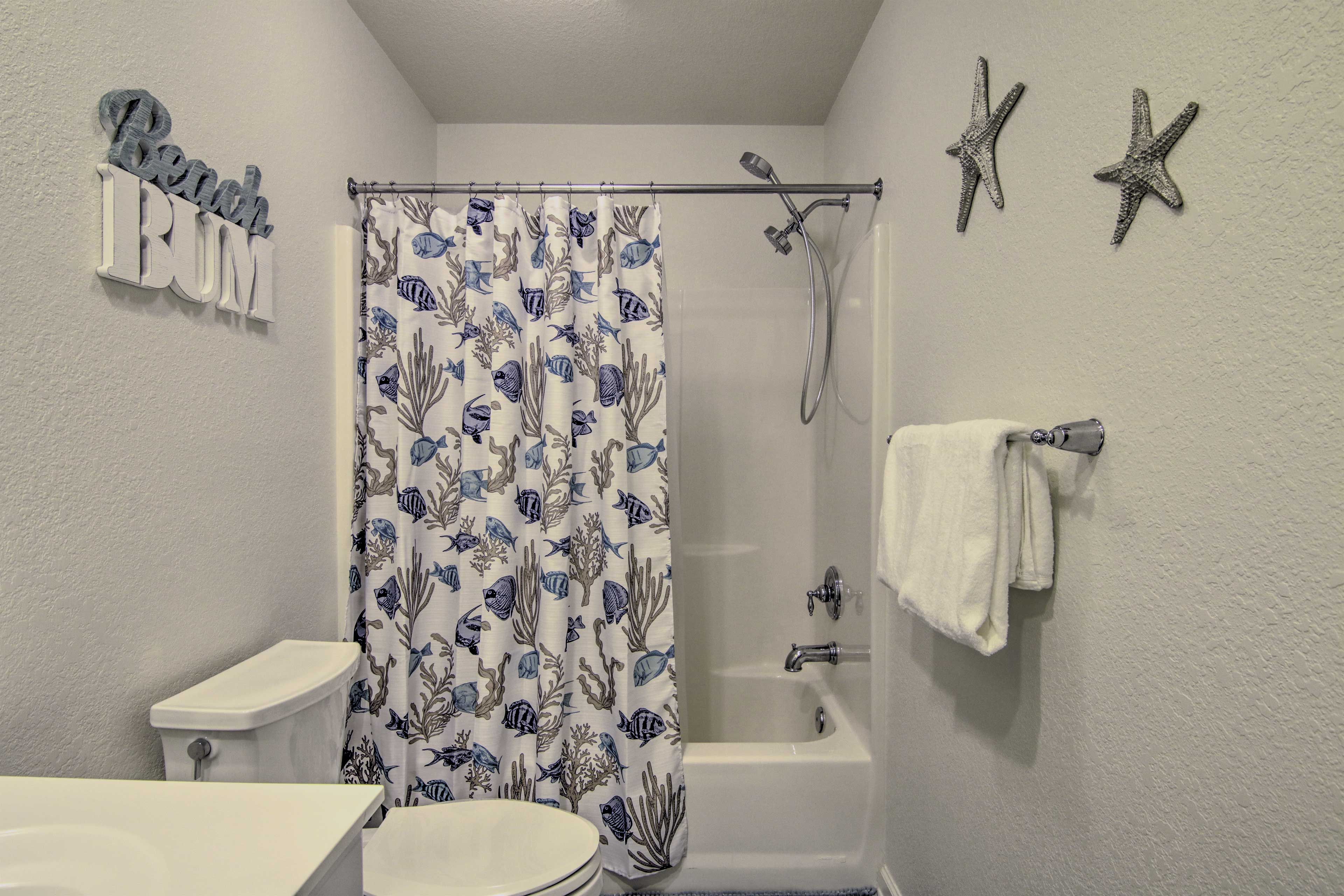 Full Bathroom | 2nd Floor