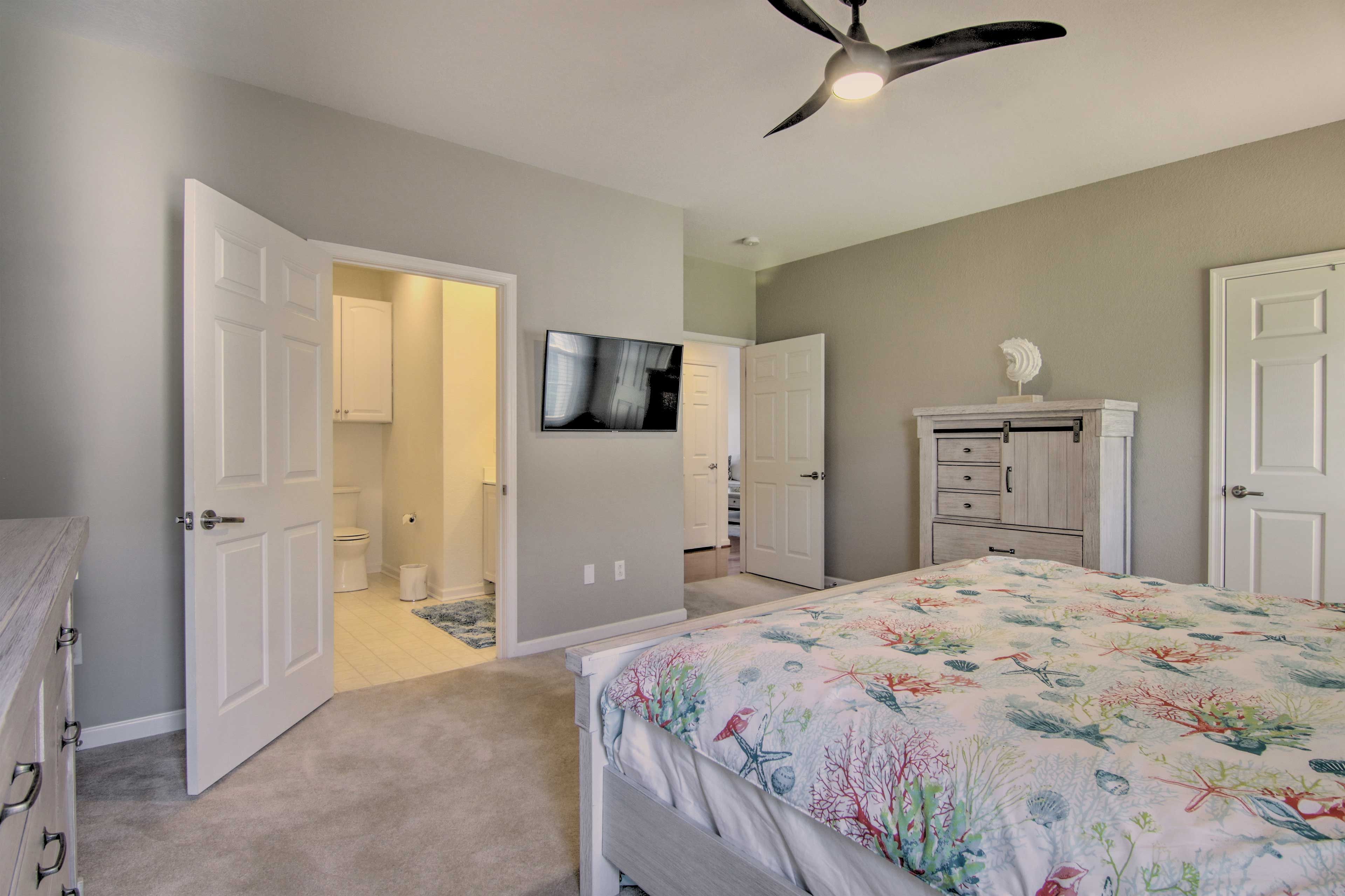 Bedroom 1 | Linens Provided