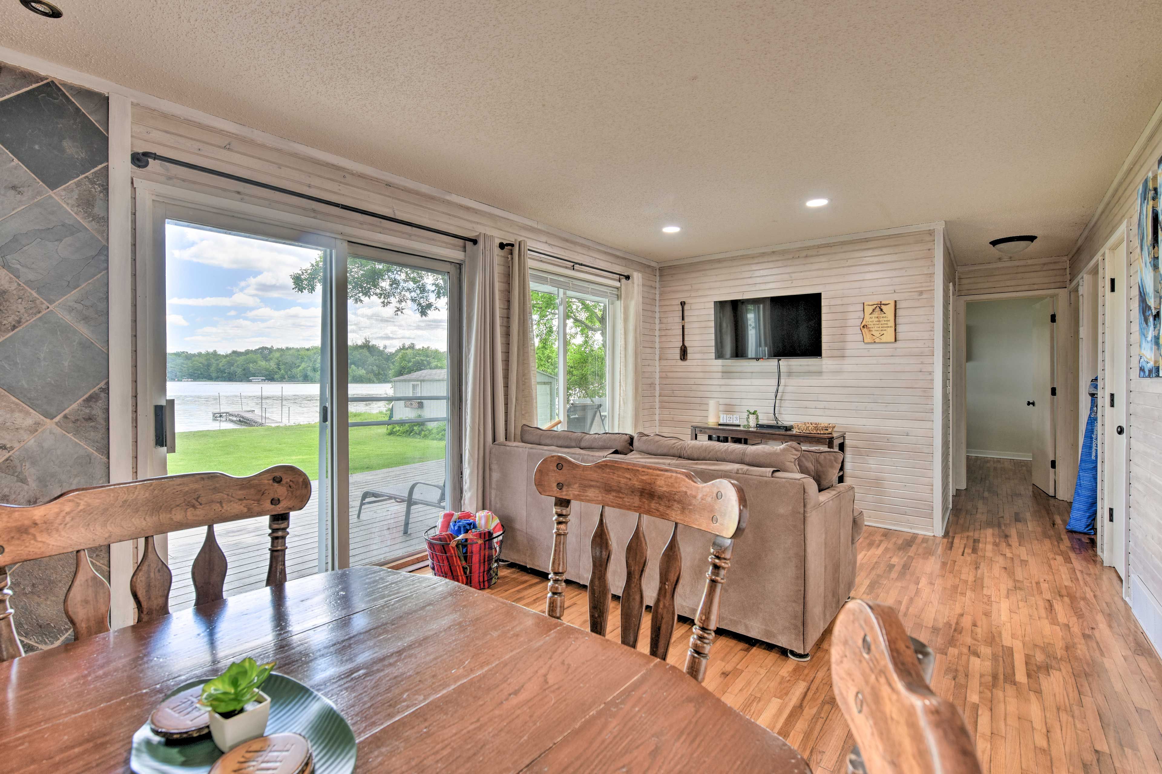 Dining Area | Main Level | Gas Stove/Fireplace