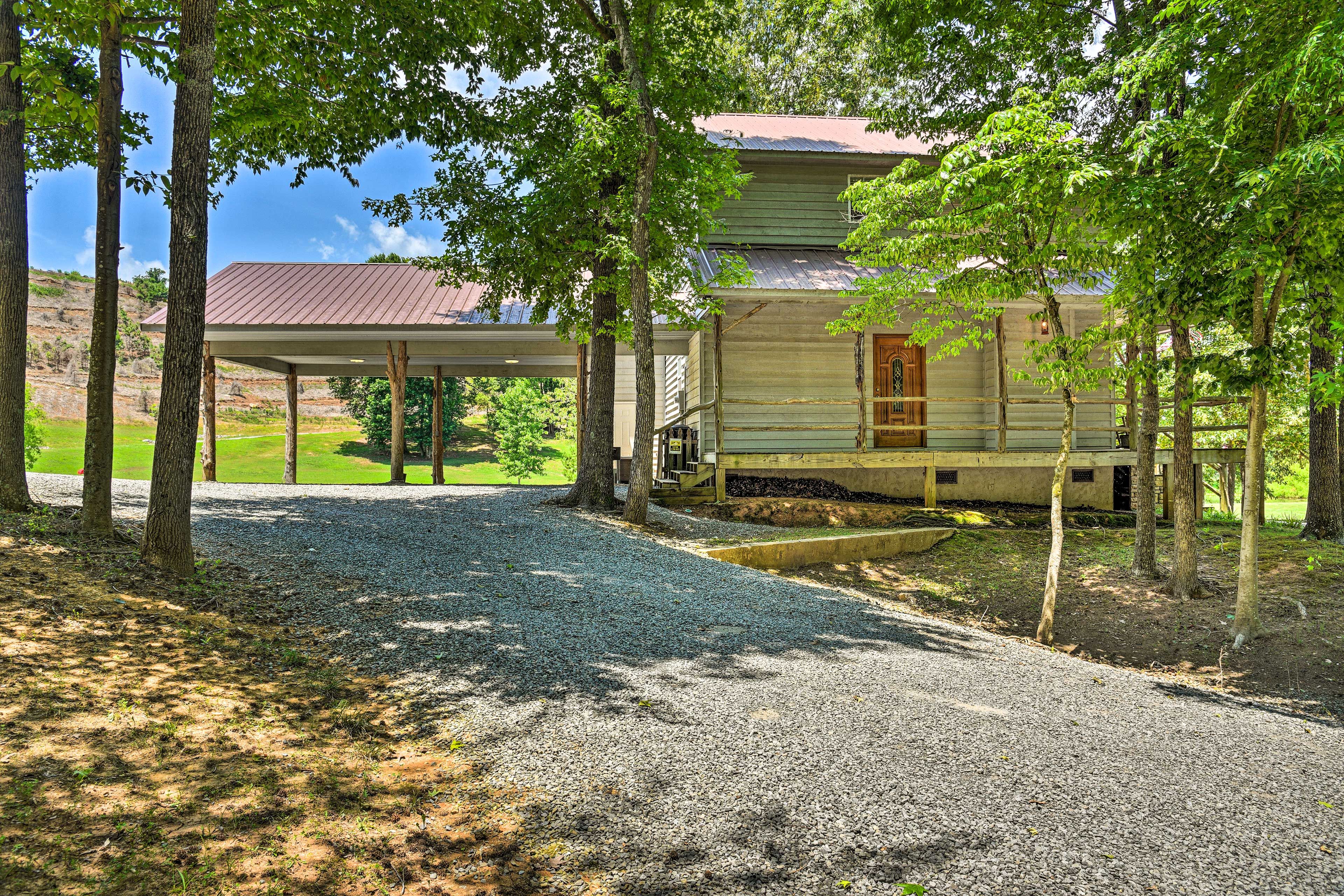 Parking | Driveway (3 Vehicles) | Carport (4 Vehicles) | Trailer/Street Parking