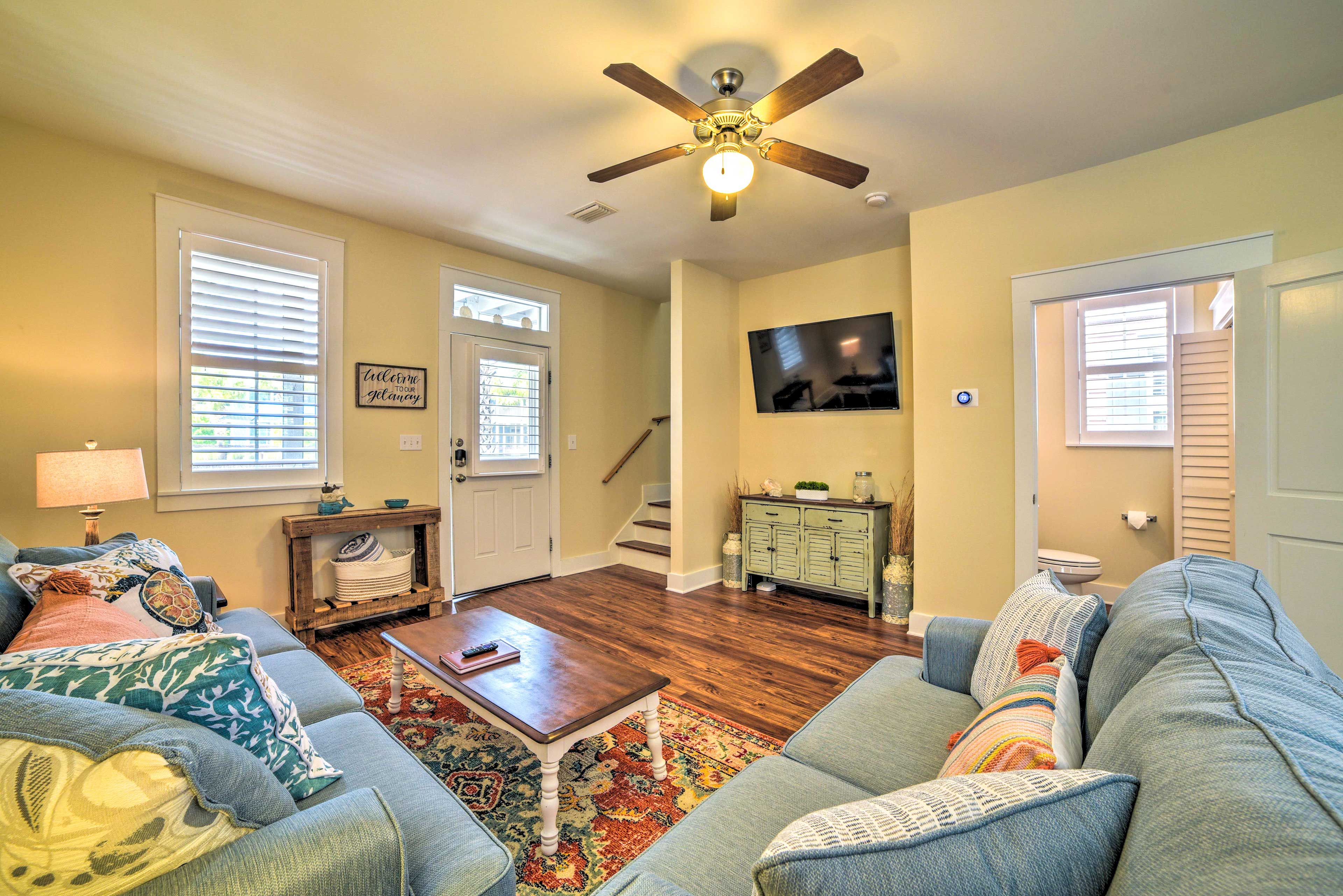 Living Room | Queen Sleeper Sofa | 1st Floor | Wireless Internet