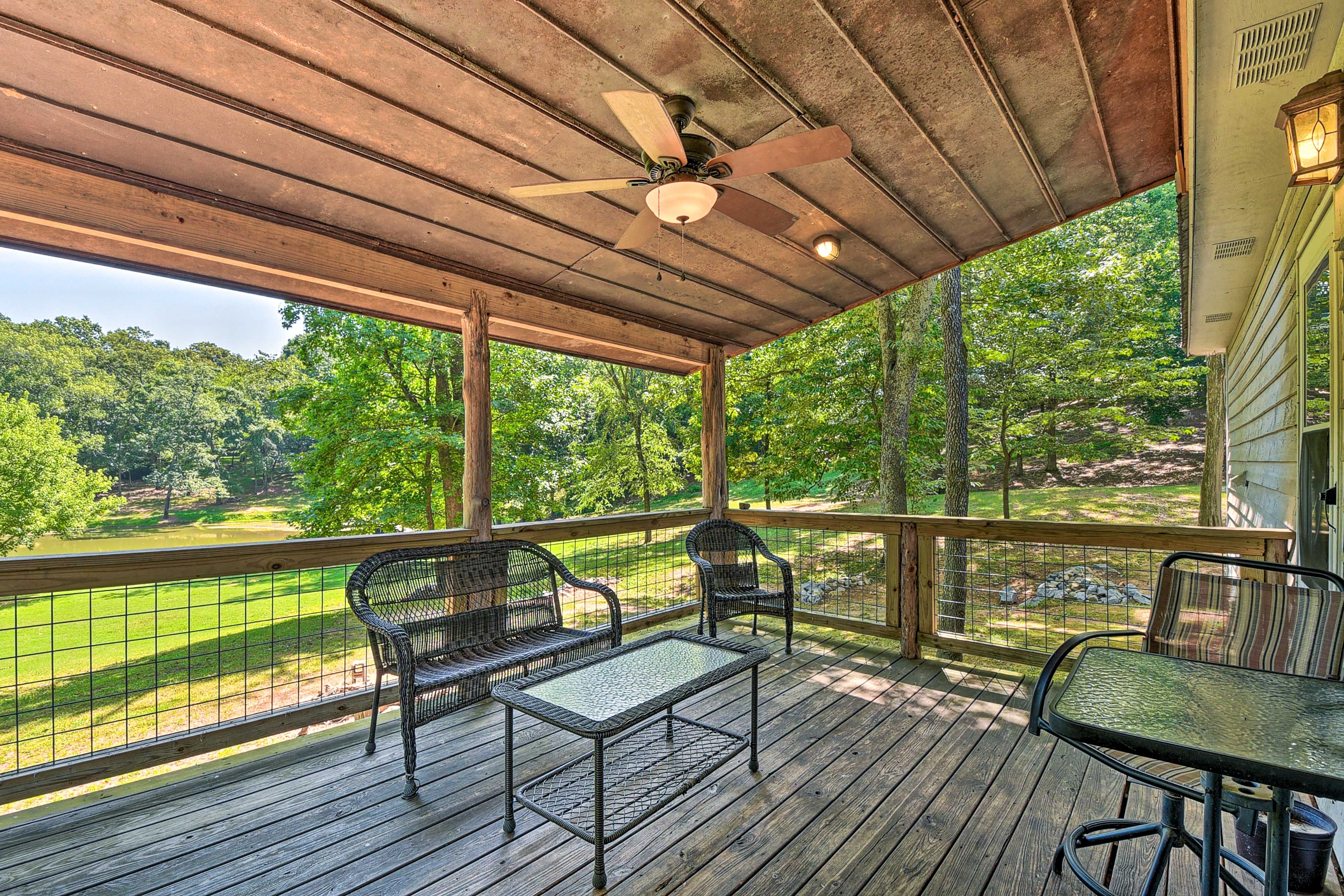 Parking | Carport (1 Vehicle) | Gravel Driveway (2 Vehicles)