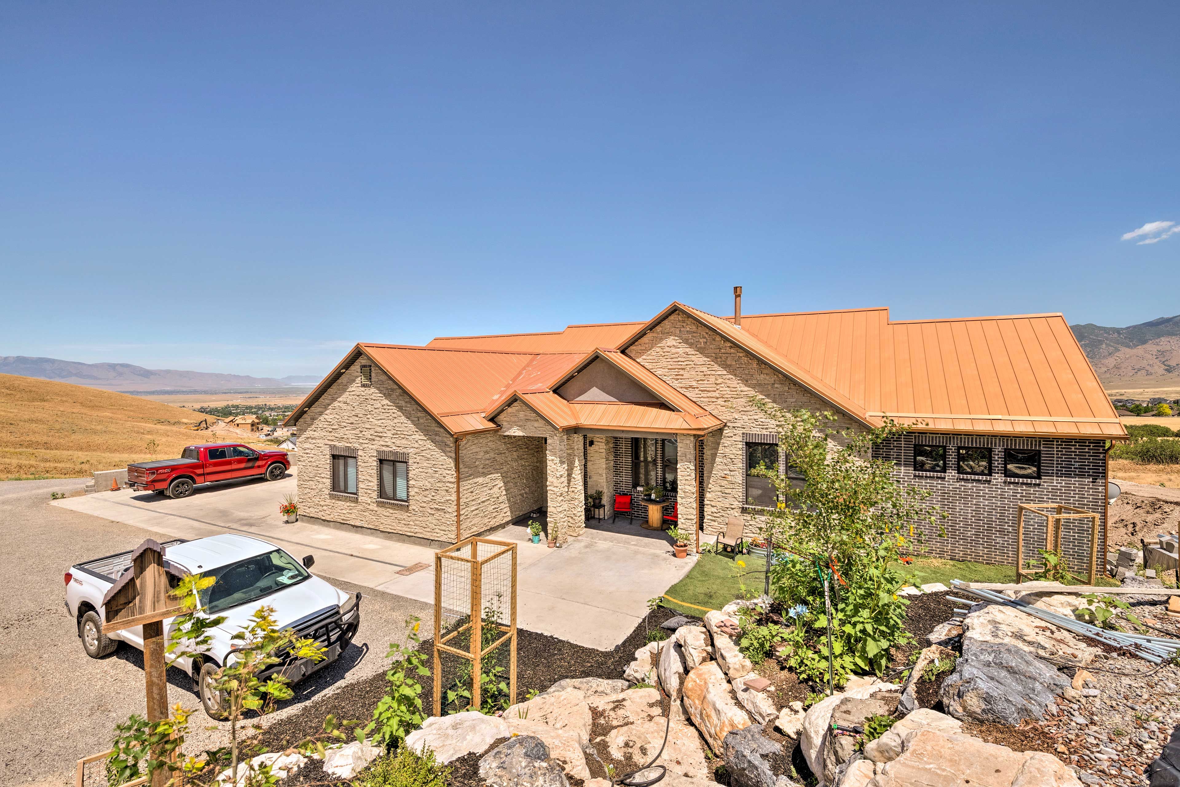 Main House Exterior | Free Street Parking