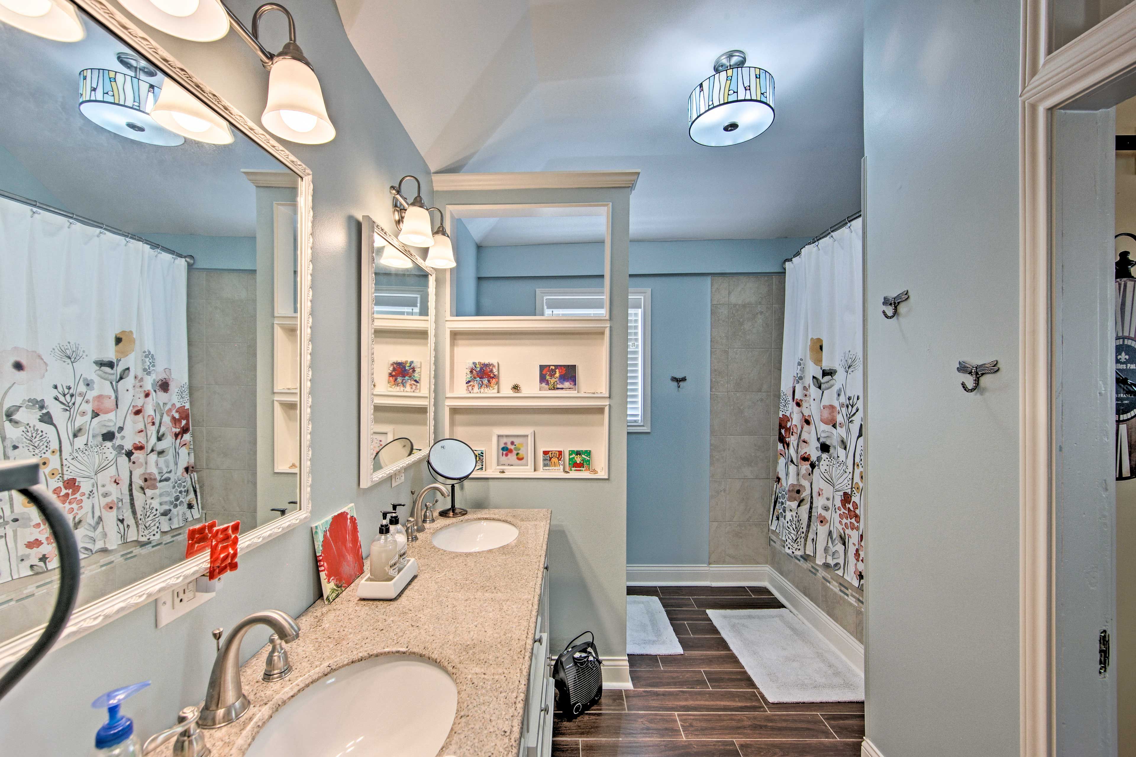 Full Bathroom