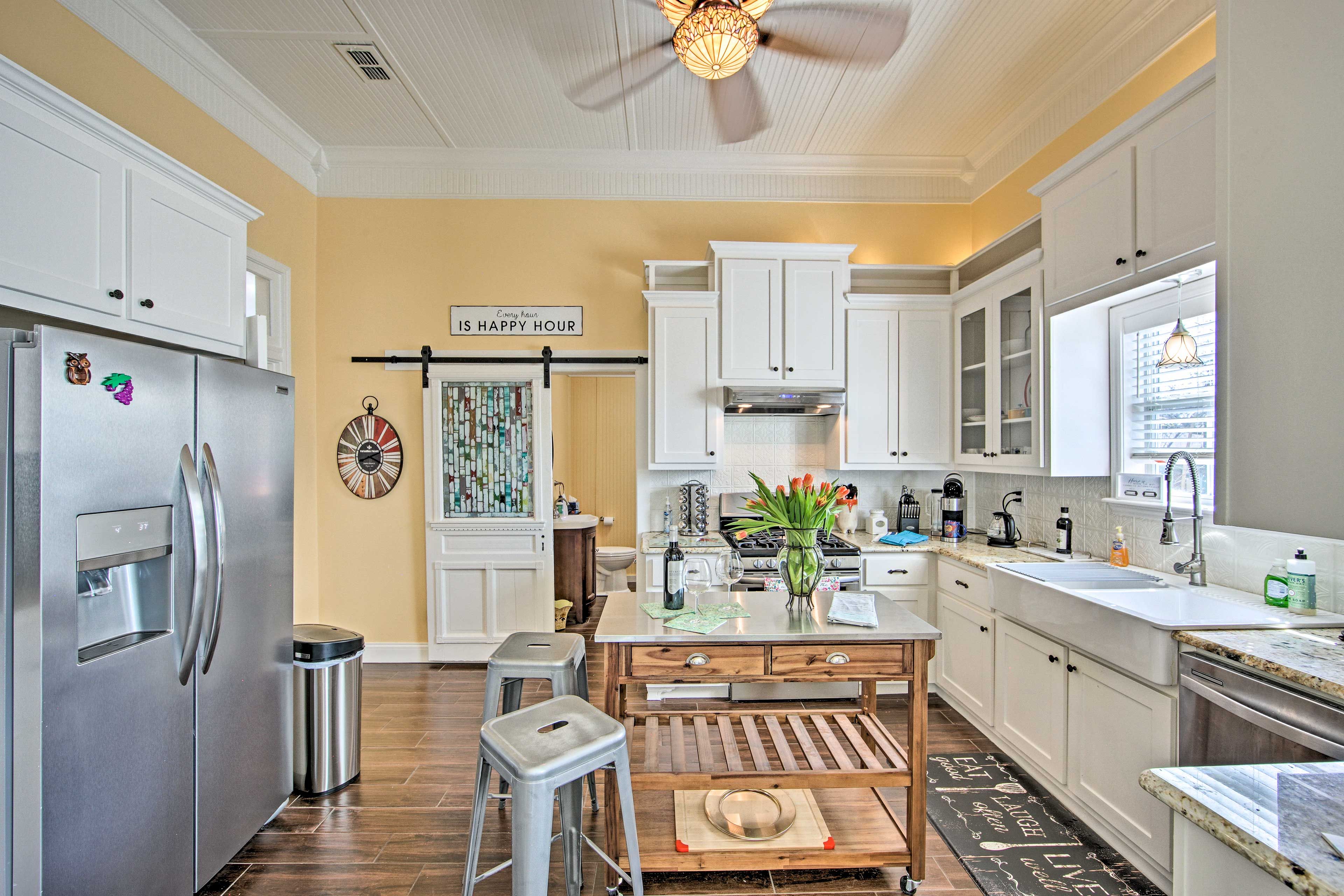 Kitchen | Coffee Maker | Wine Glasses