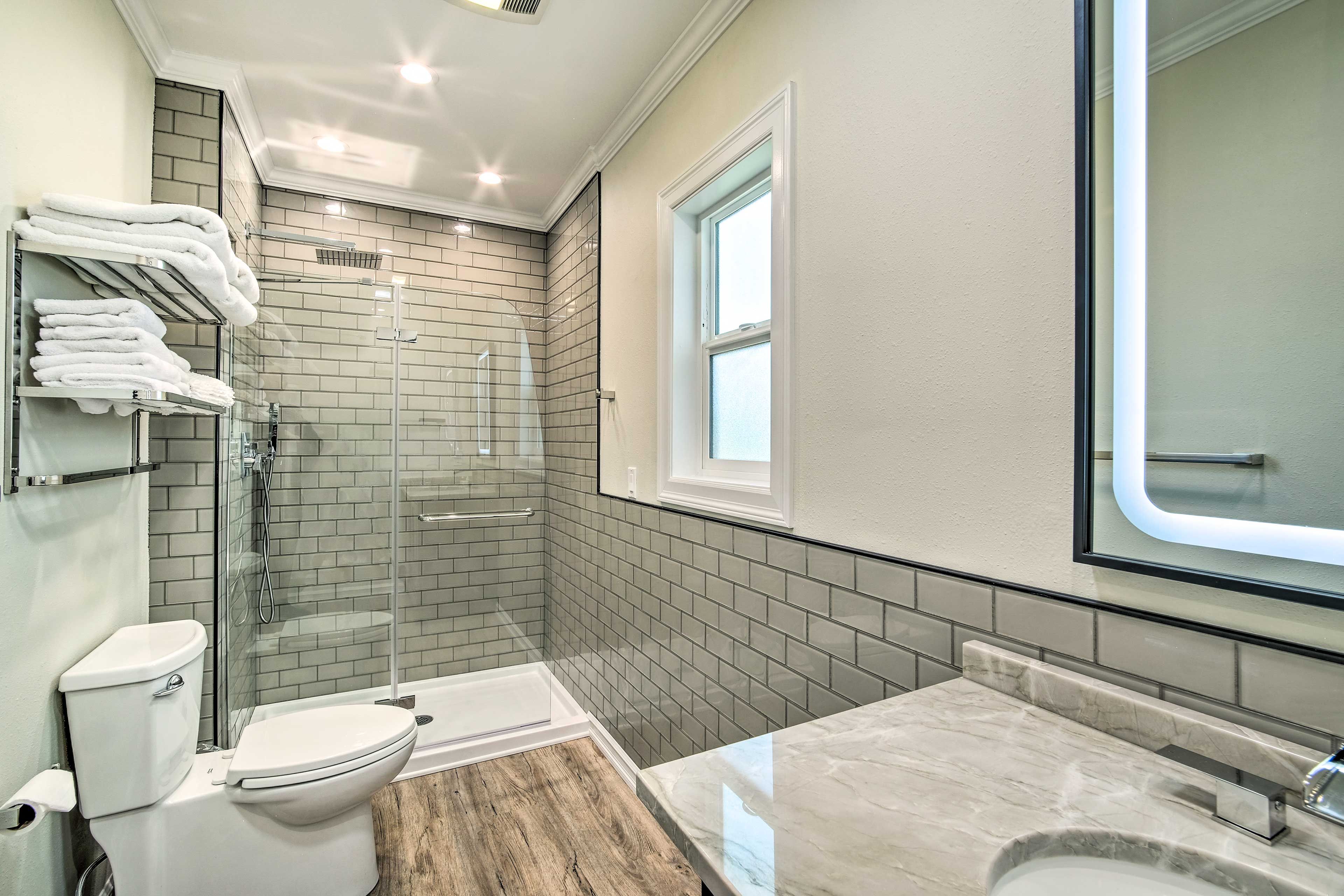 Full Bathroom | 1st Floor