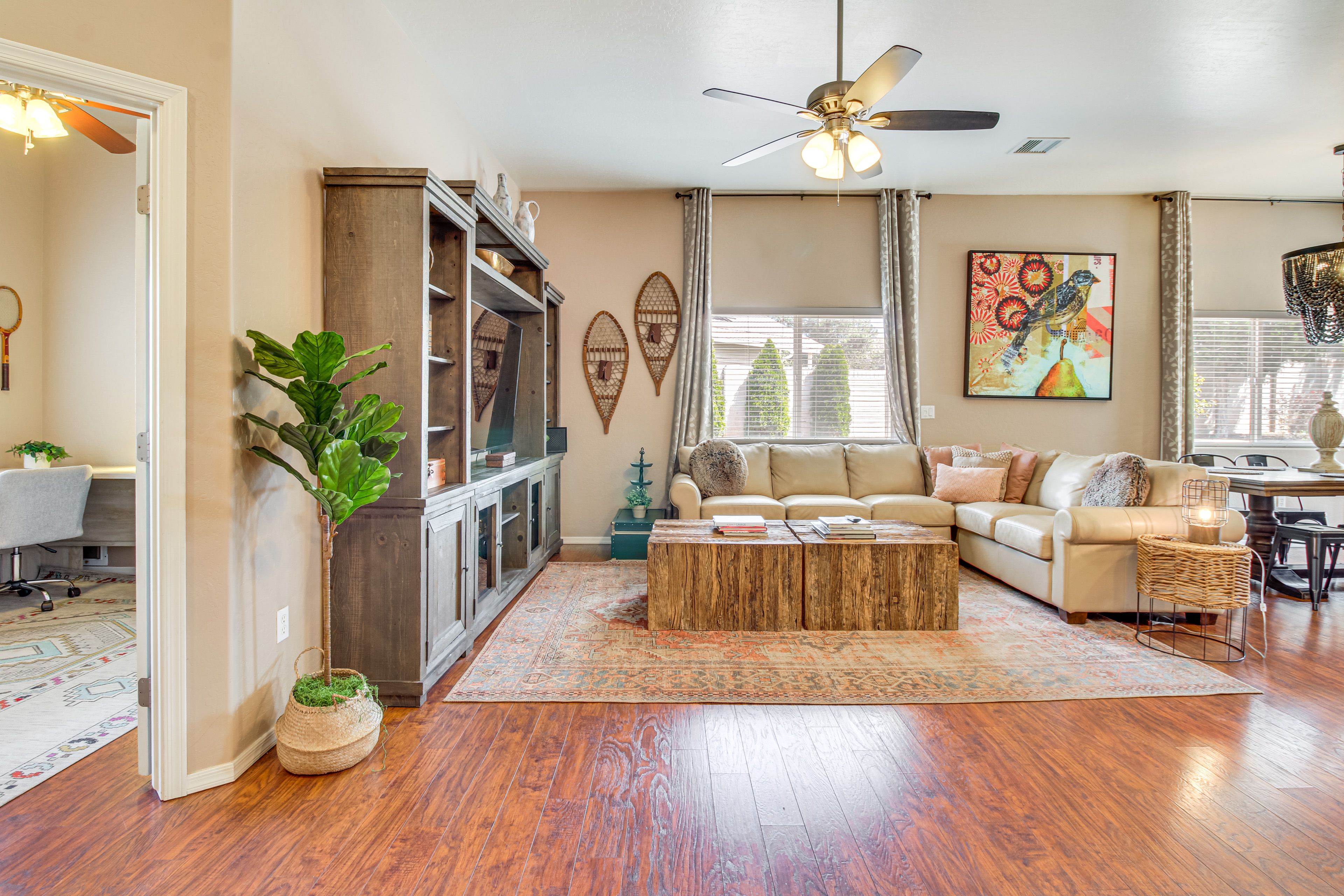 Show Low Vacation Rental | 3BR | 2BA | 1,500 Sq Ft | Step-Free Access