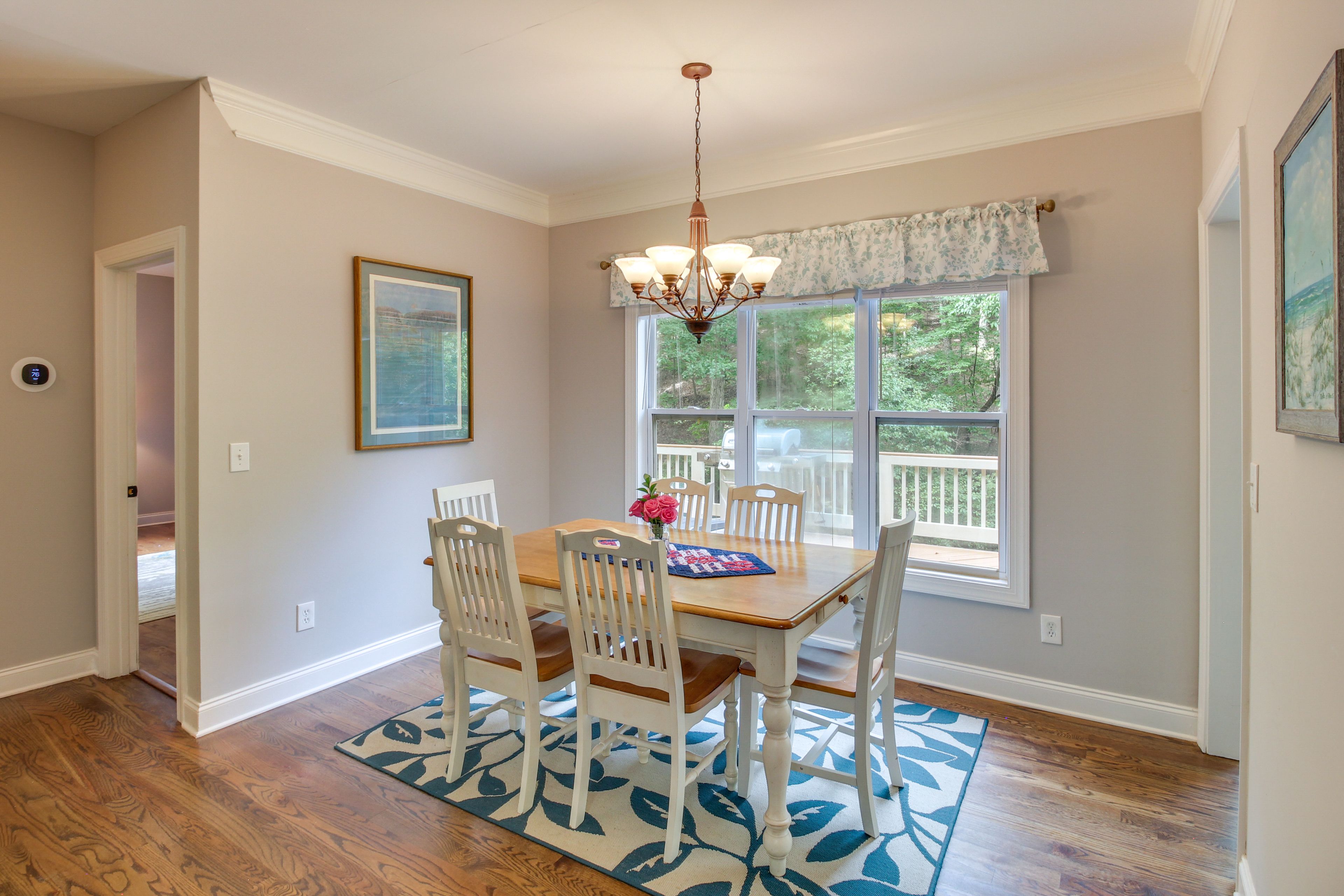 Dining Area | 1st Floor | Dishware/Flatware | Complimentary Spices | Coffee/Tea