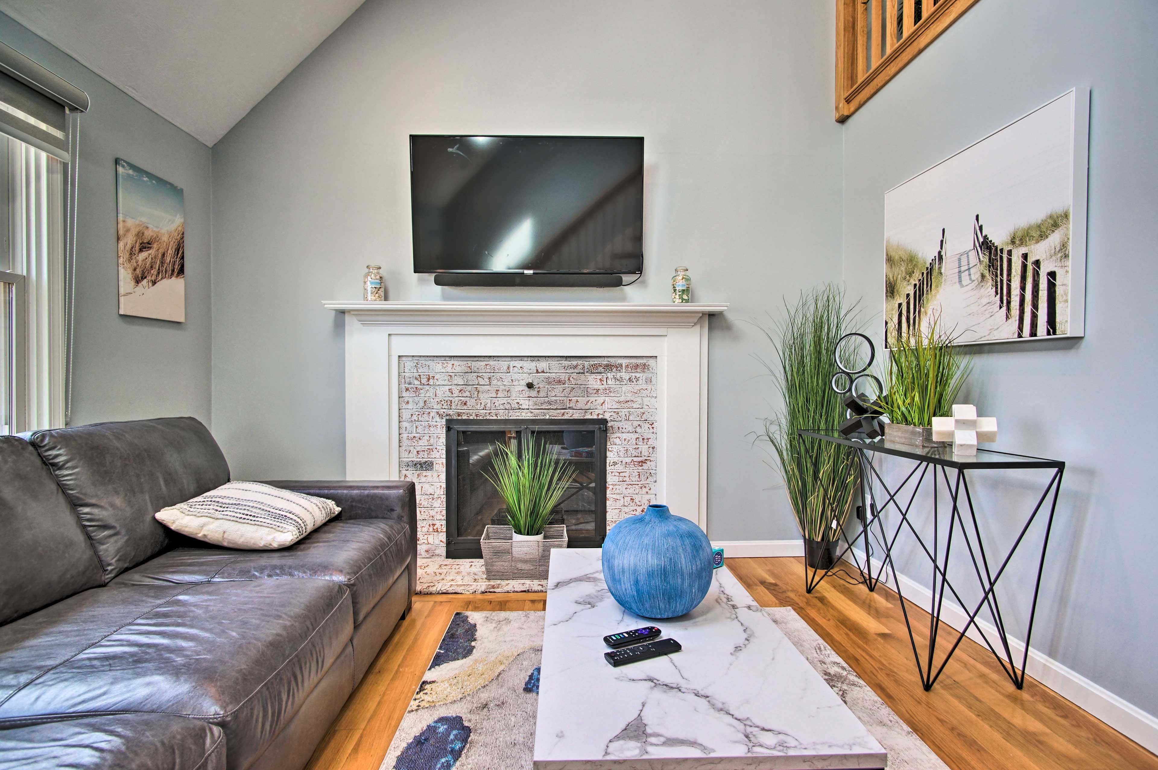 Living Room | Smart TV