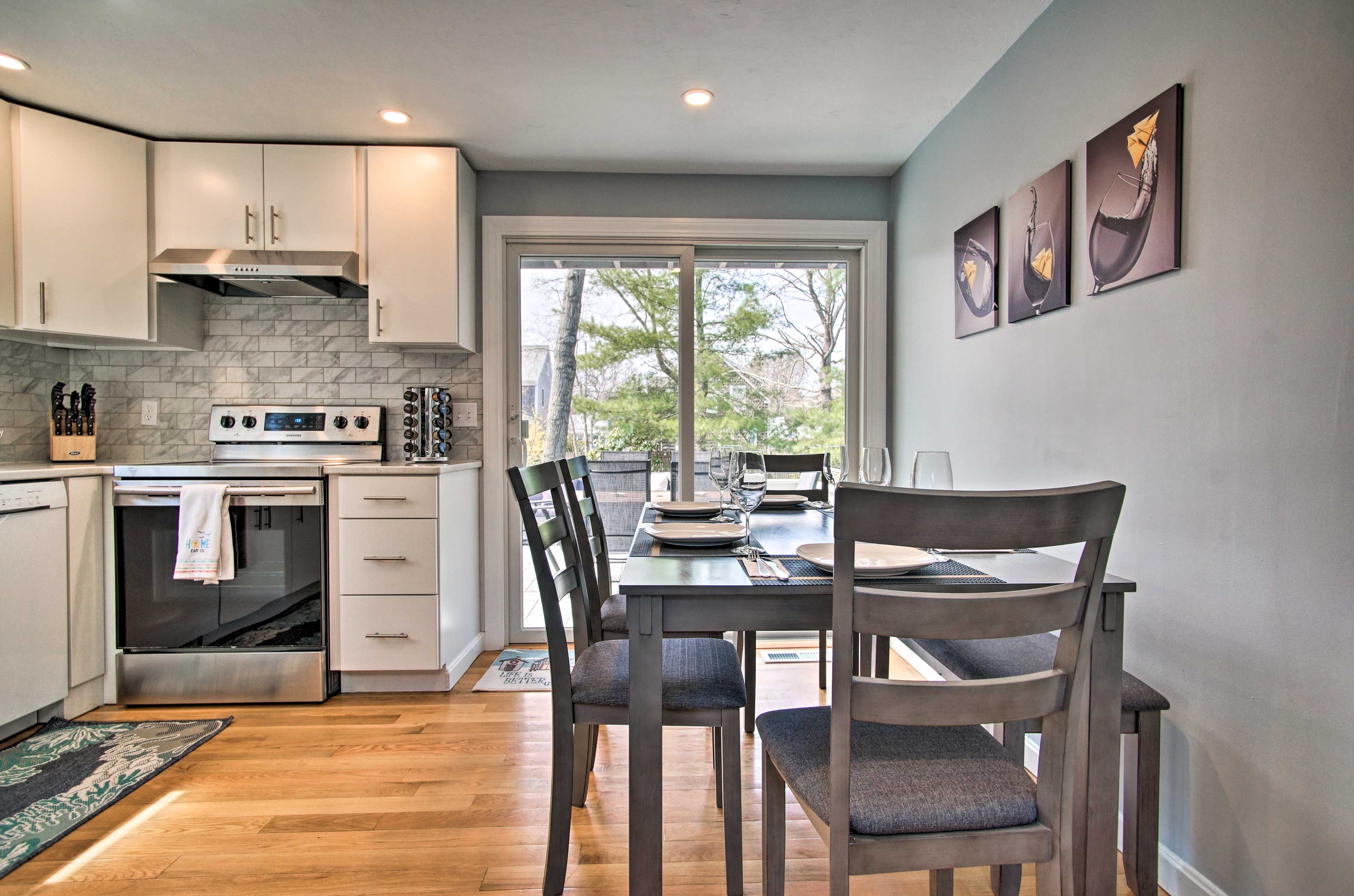 Kitchen | Family-Style Dining Table