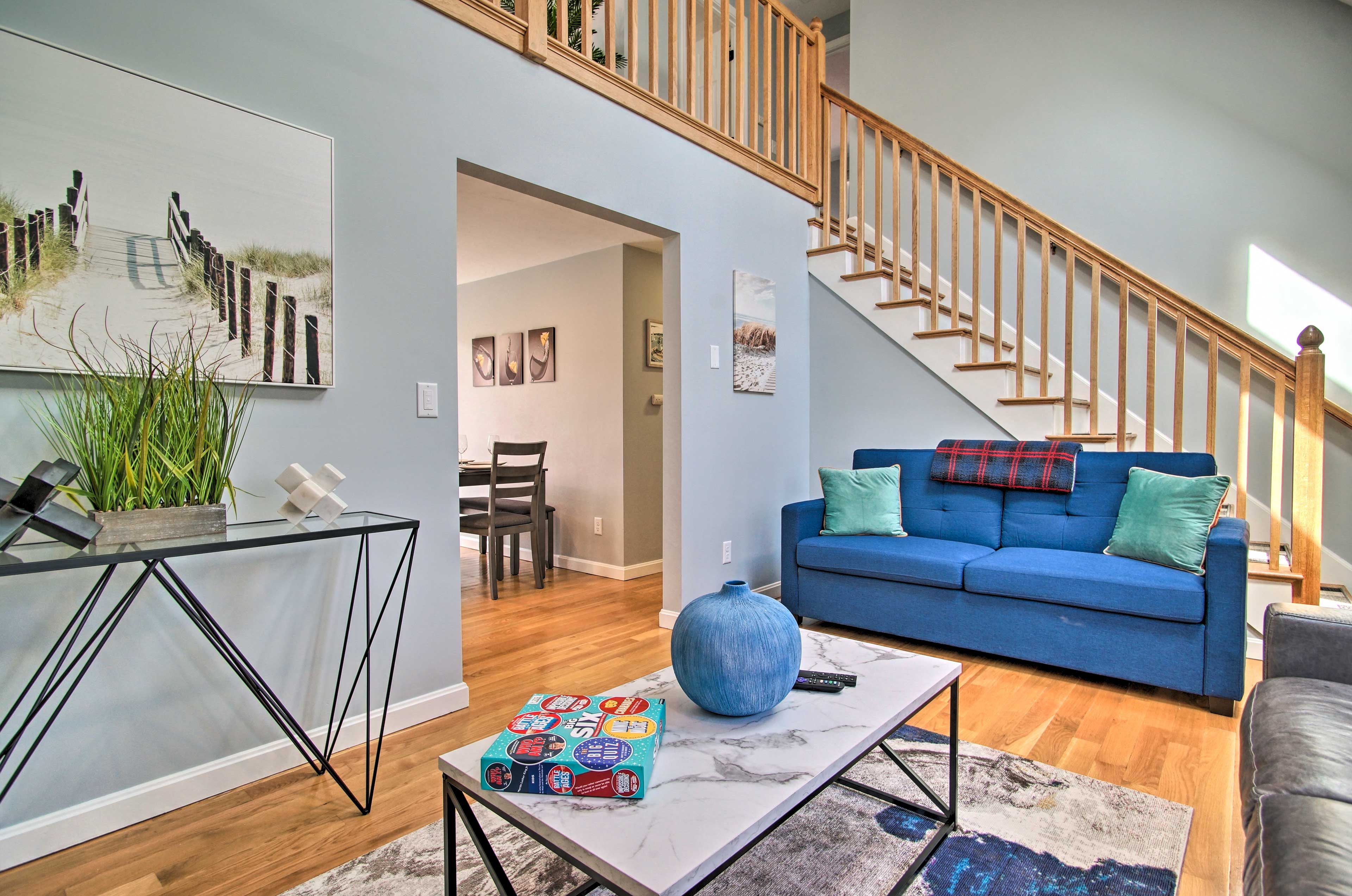 Living Room | Central A/C & Heat
