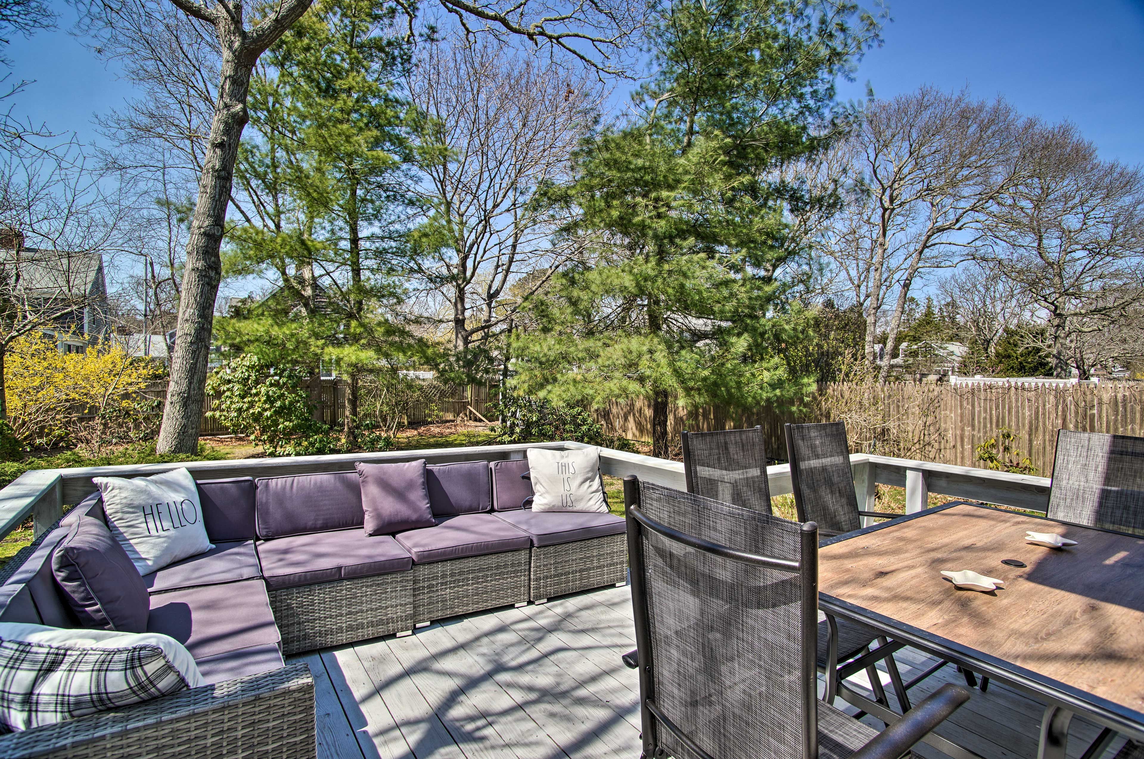 Furnished Deck