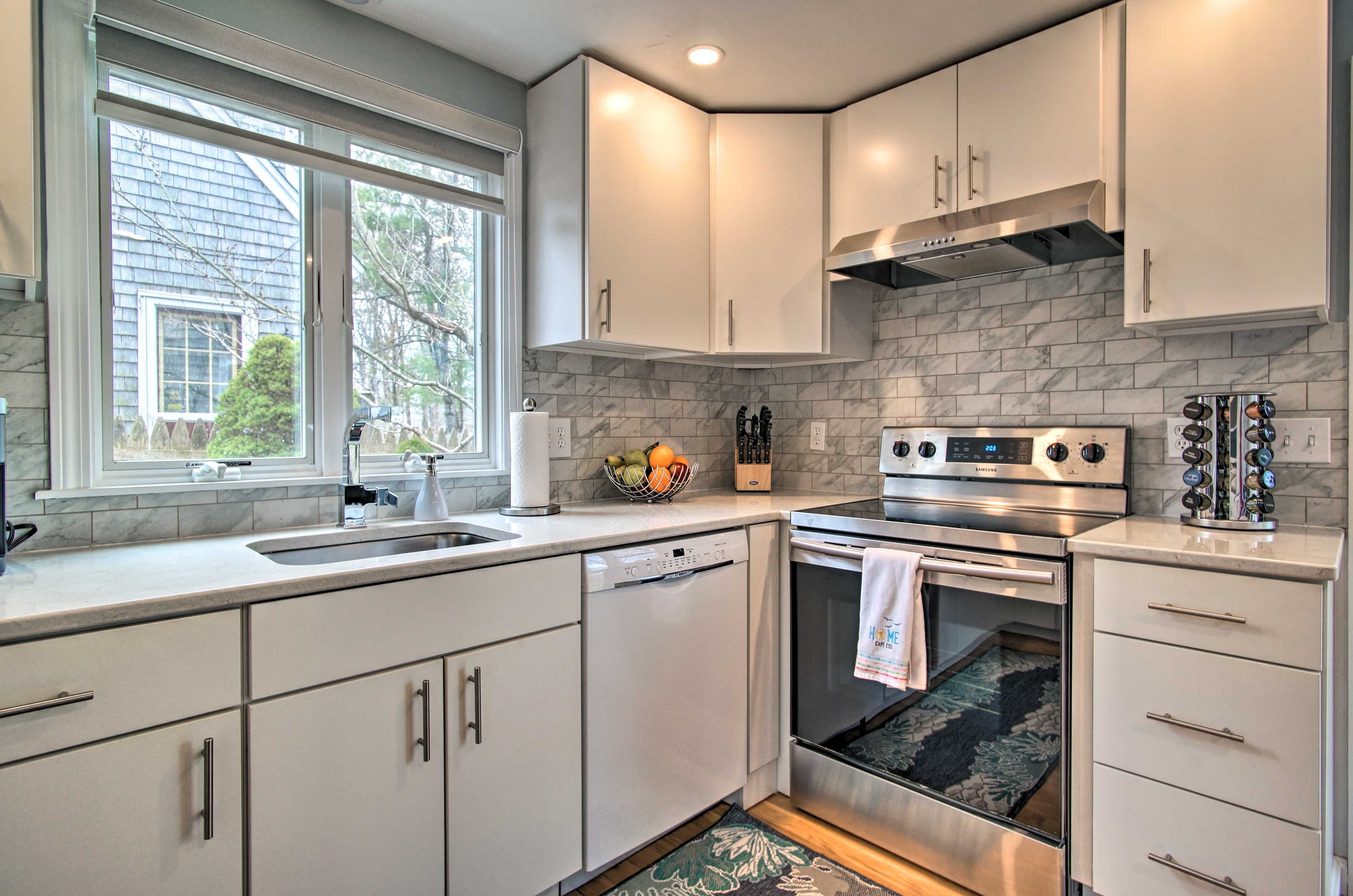 Kitchen | Cooking Basics Provided