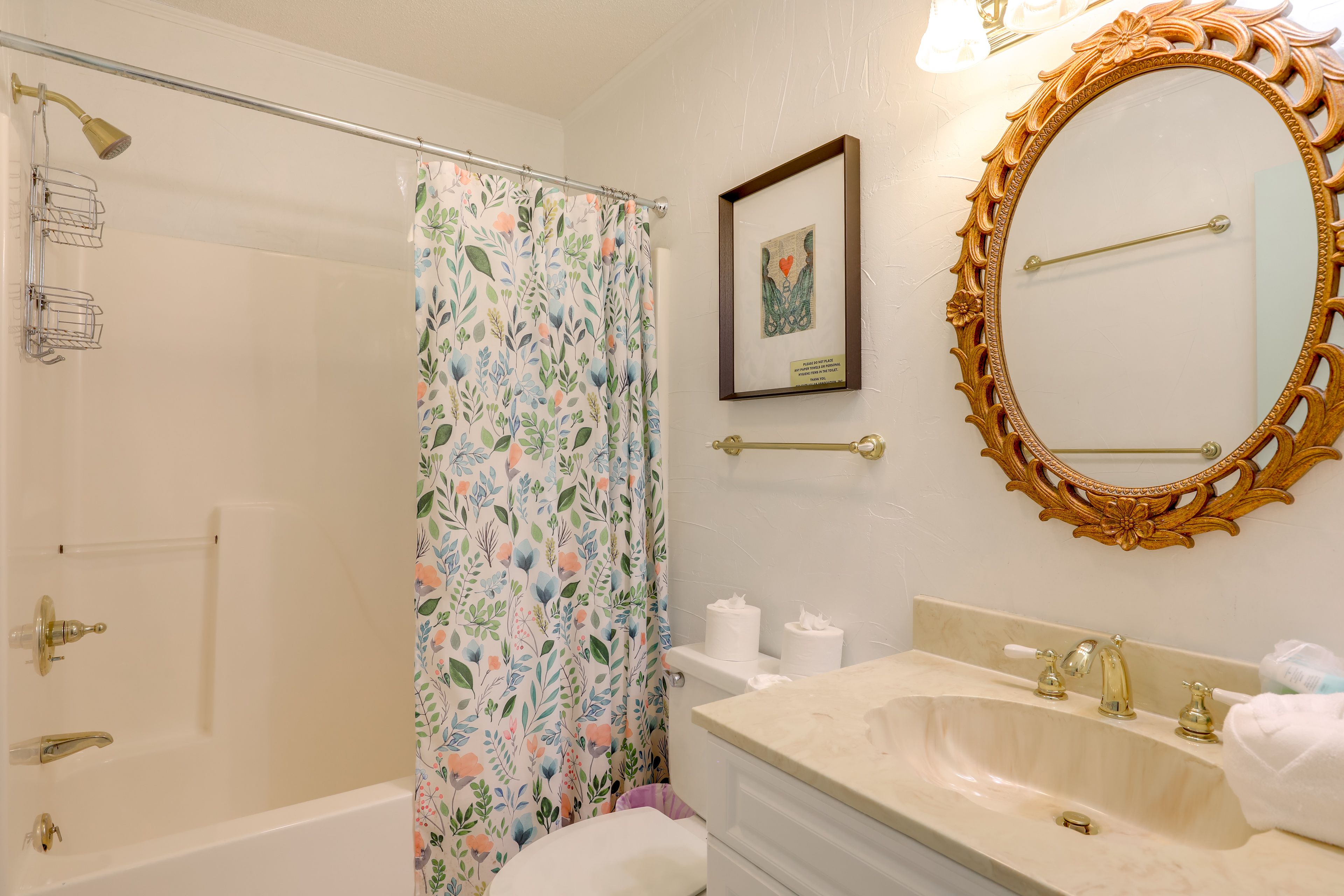 Full Bath | 2nd Floor