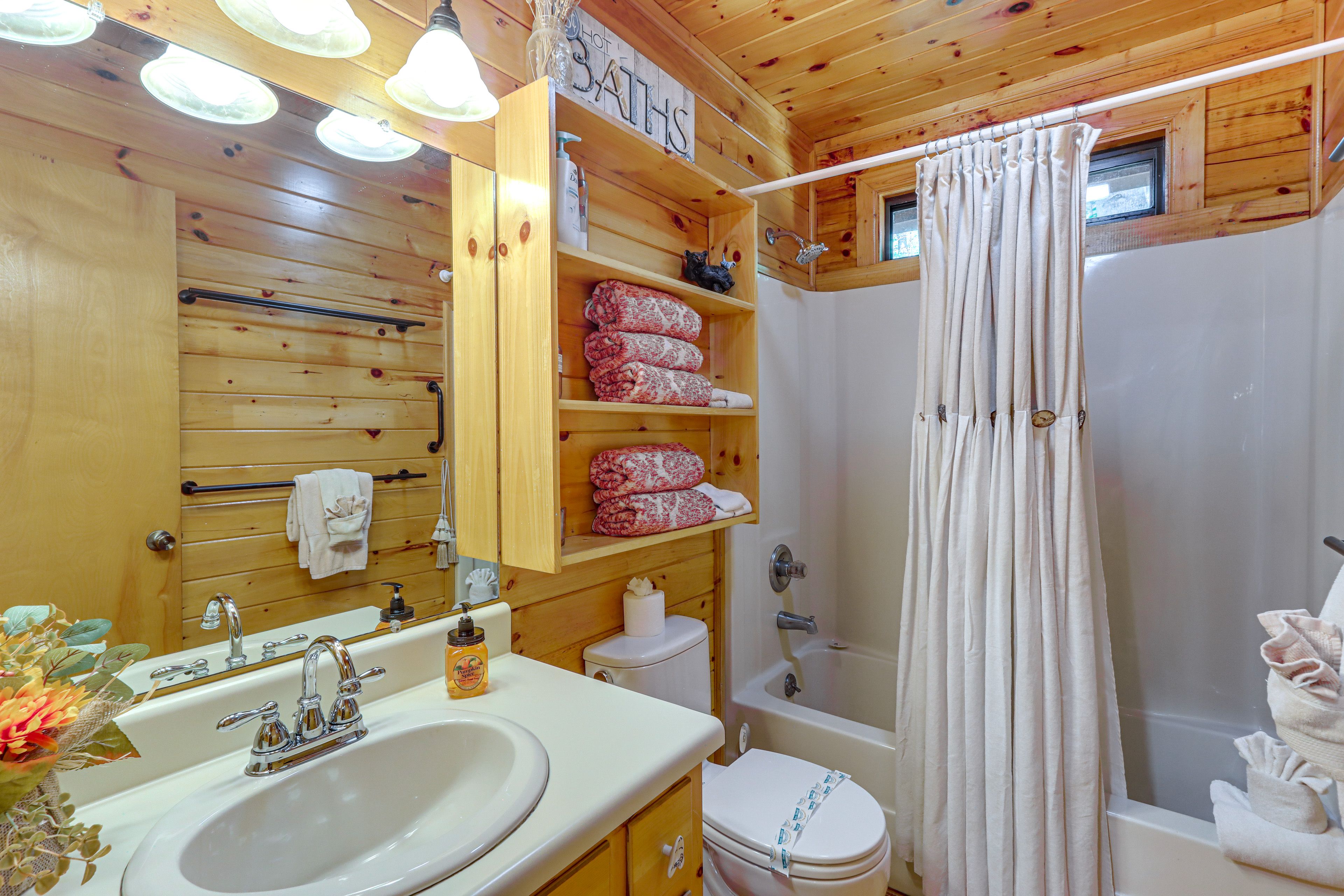 Full Bathroom