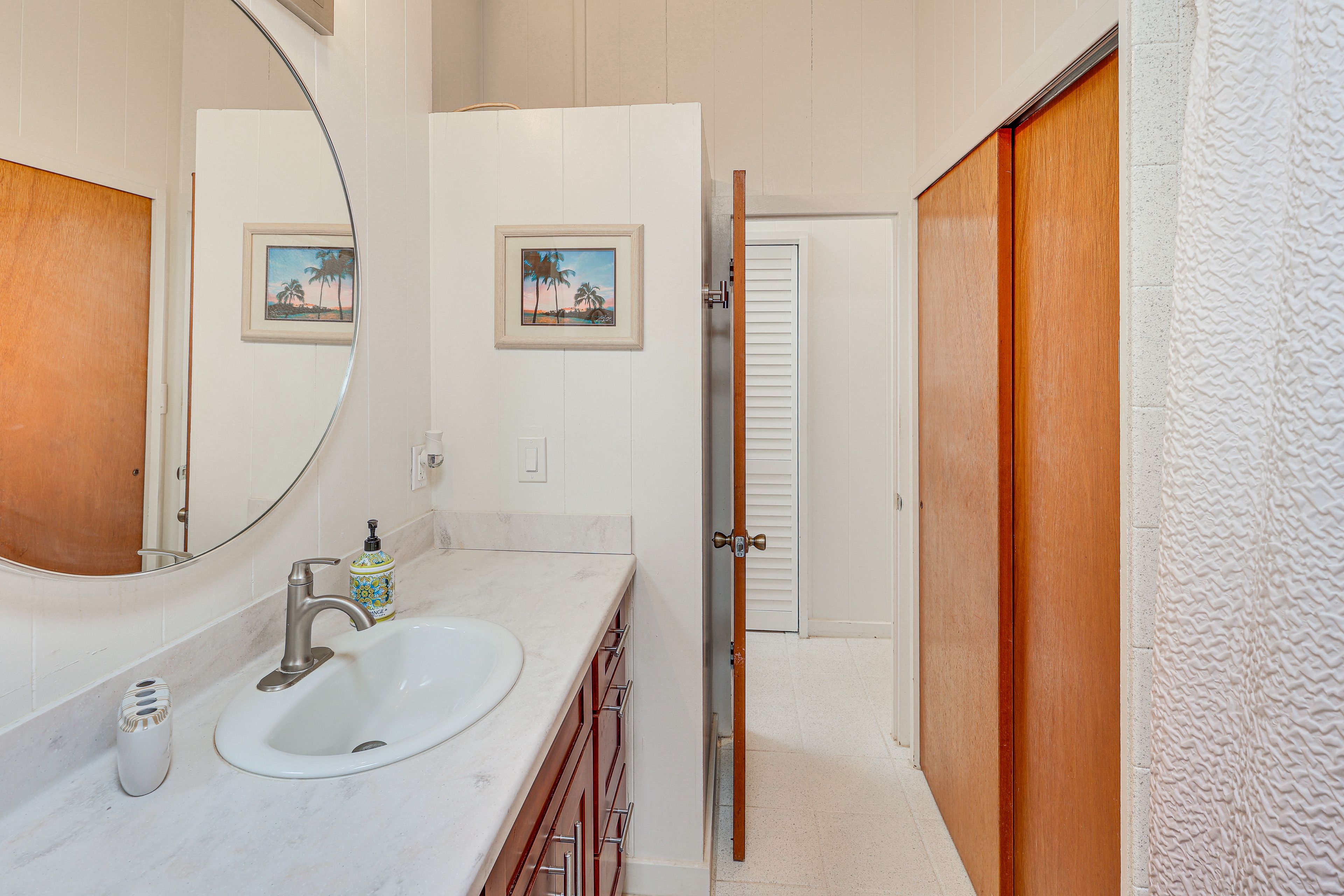 Full Bathroom | Shower/Tub Combo