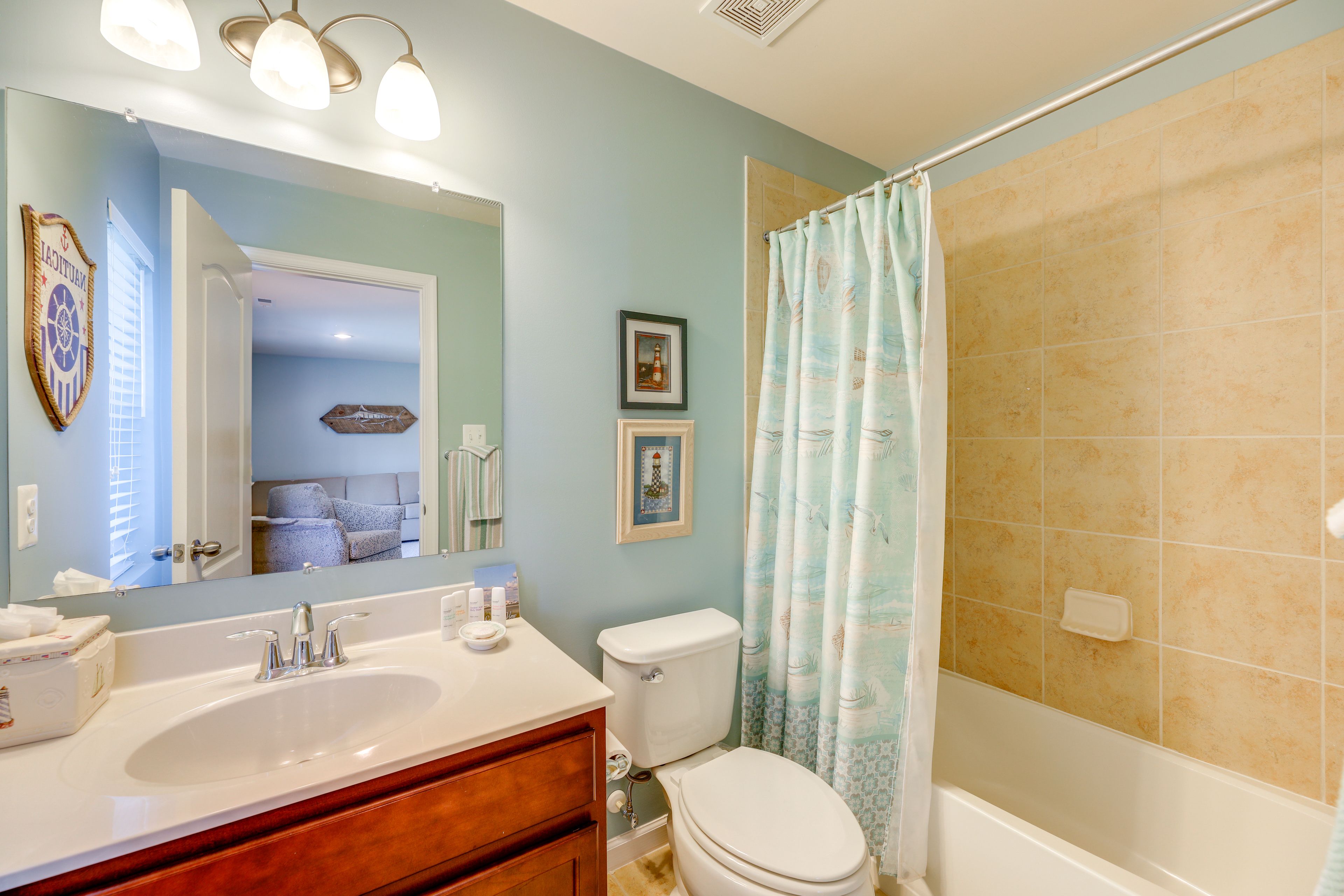 Full Bathroom