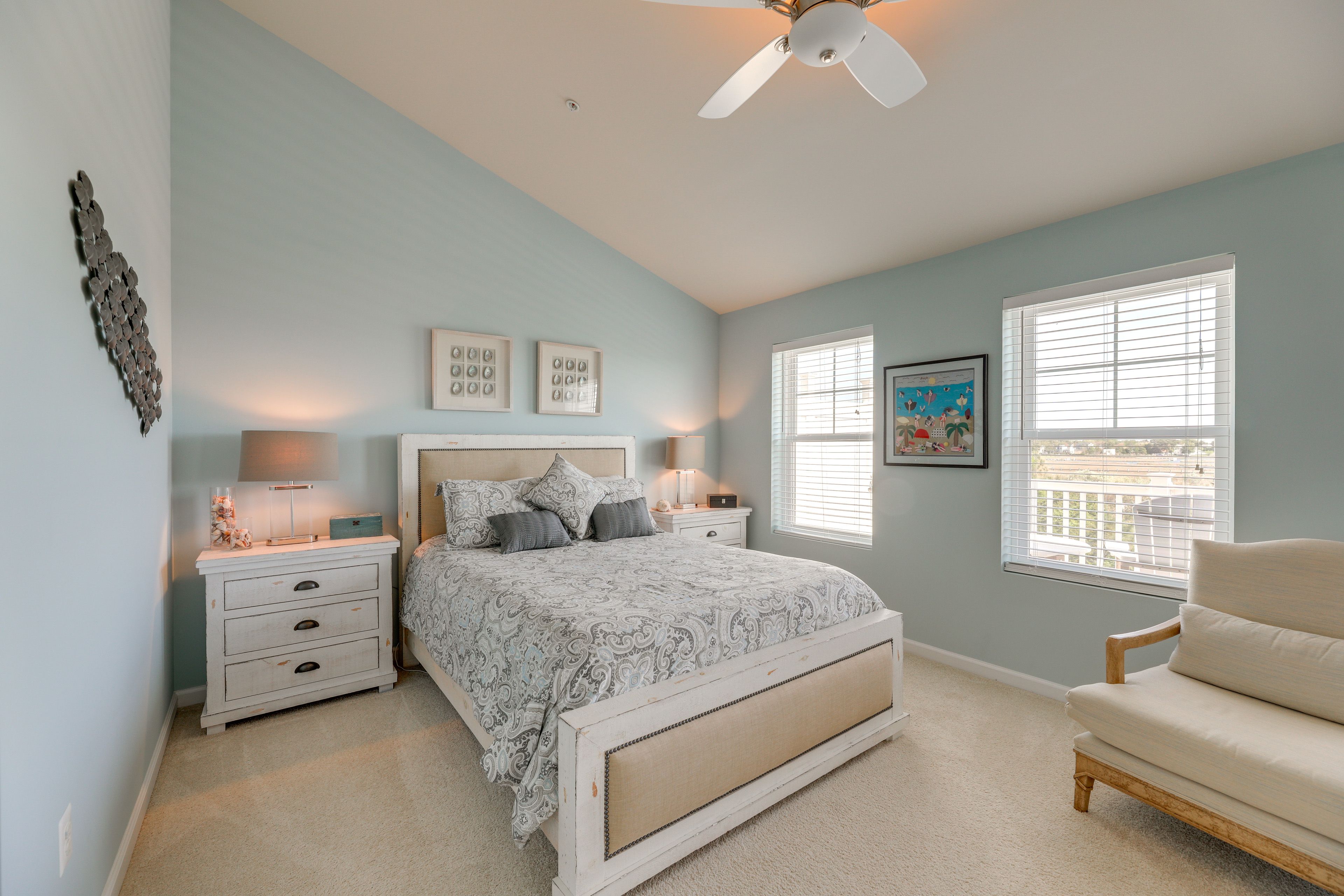 Bedroom 1 | Queen Bed | Linens Provided