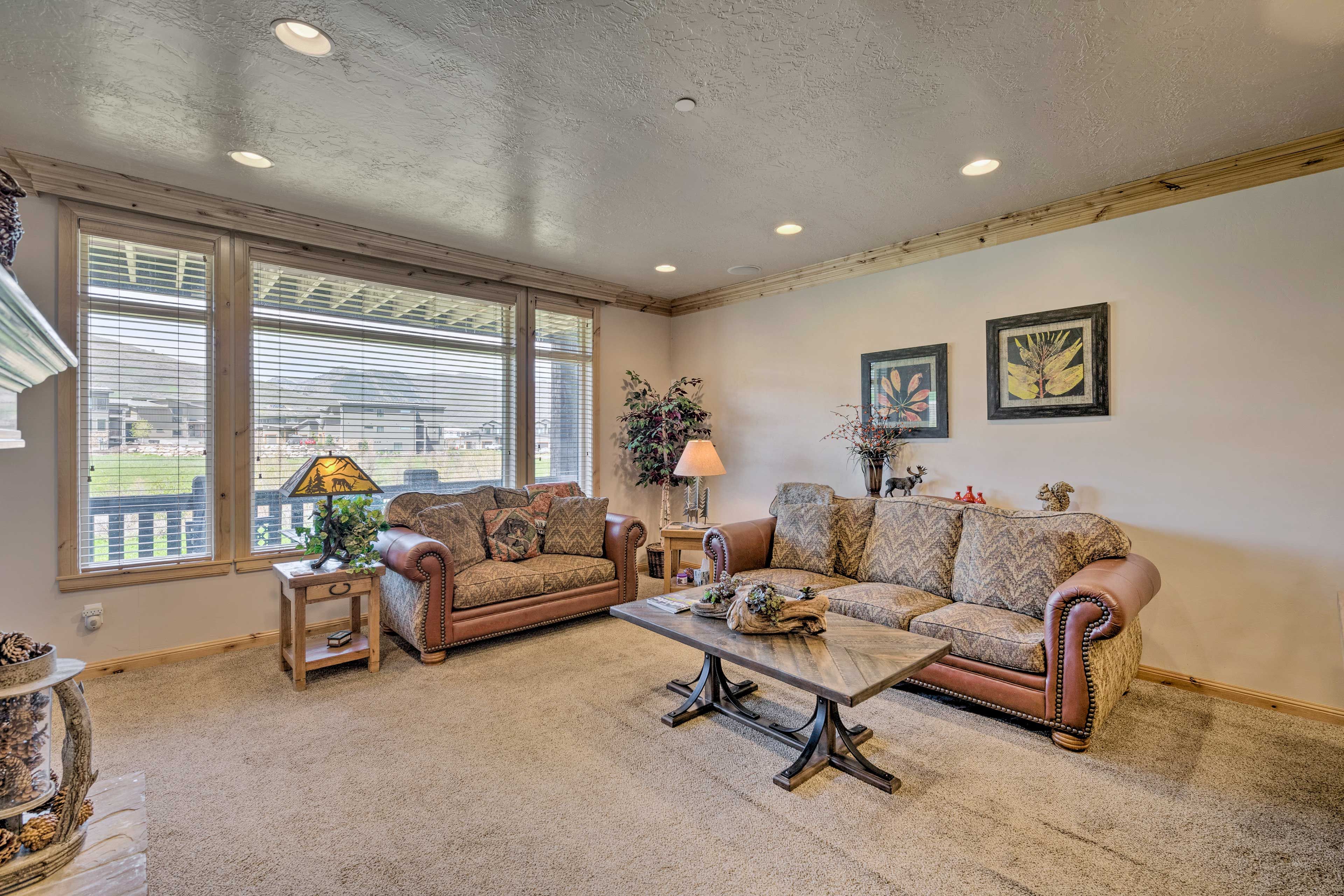 Living Area | Free WiFi | Central A/C