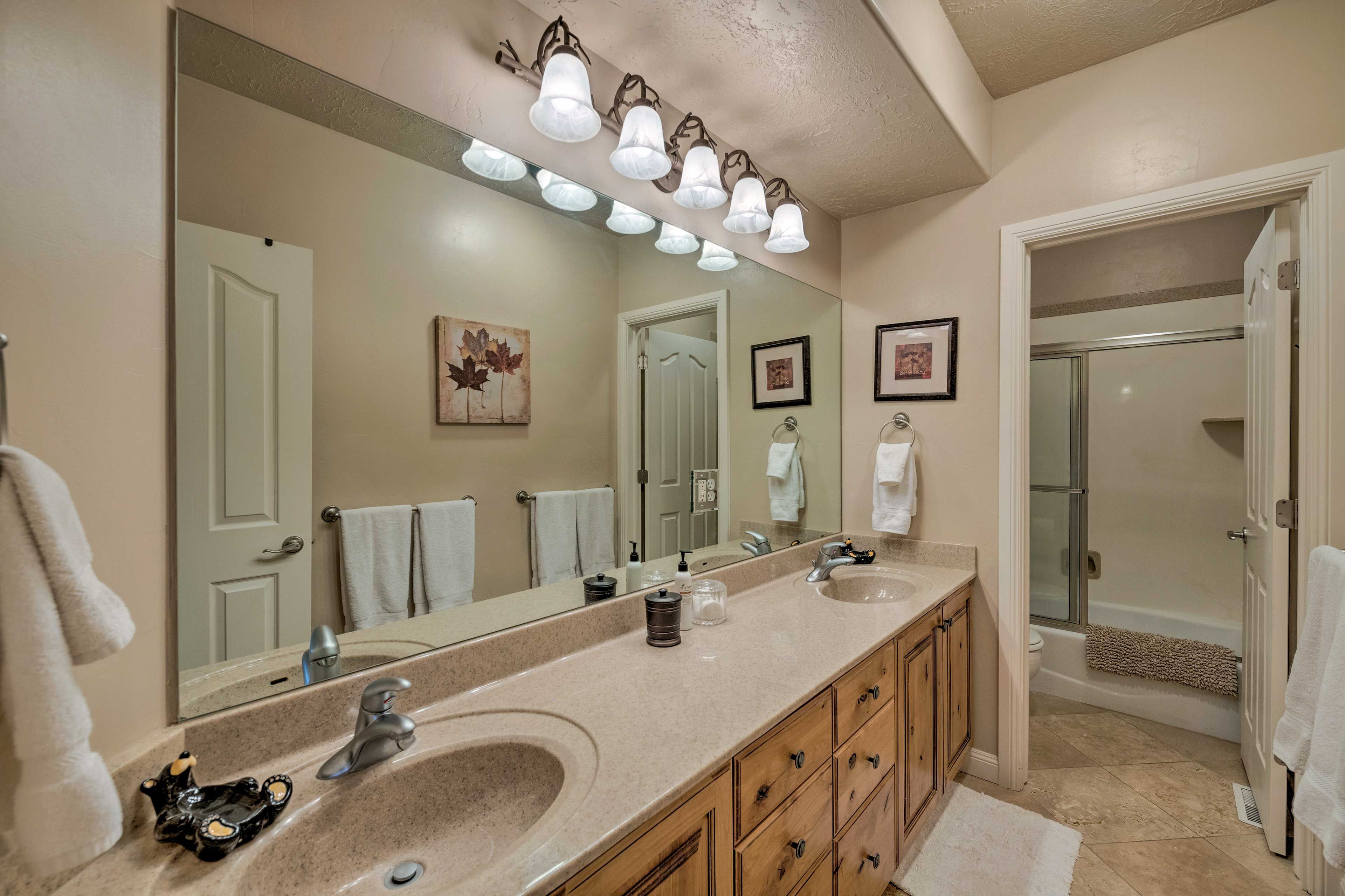 Full Bathroom | Hair Dryer