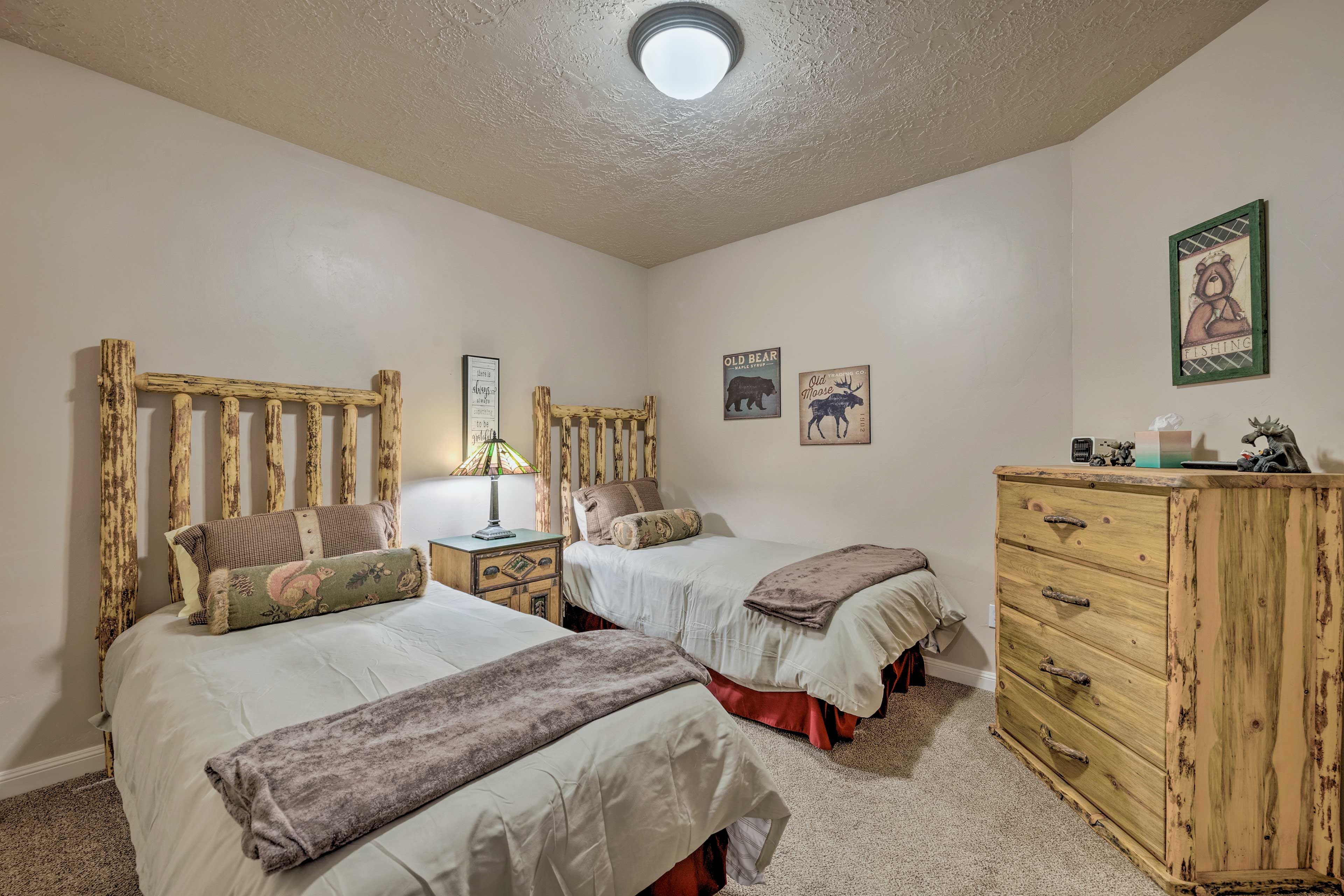 Bedroom 3 | Lower Level | 2 Twin Beds