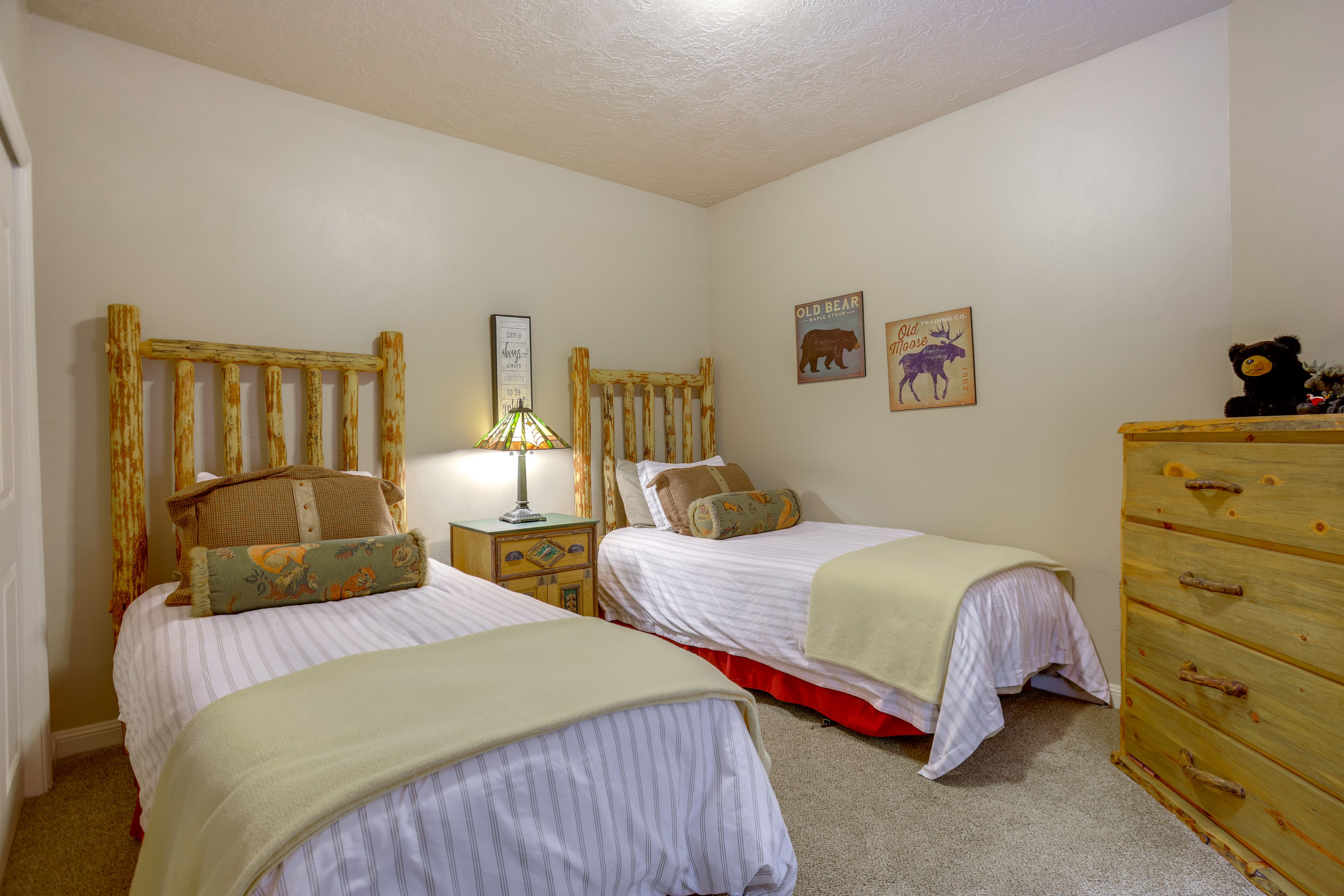 Bedroom 3 | Lower Level | 2 Twin Beds