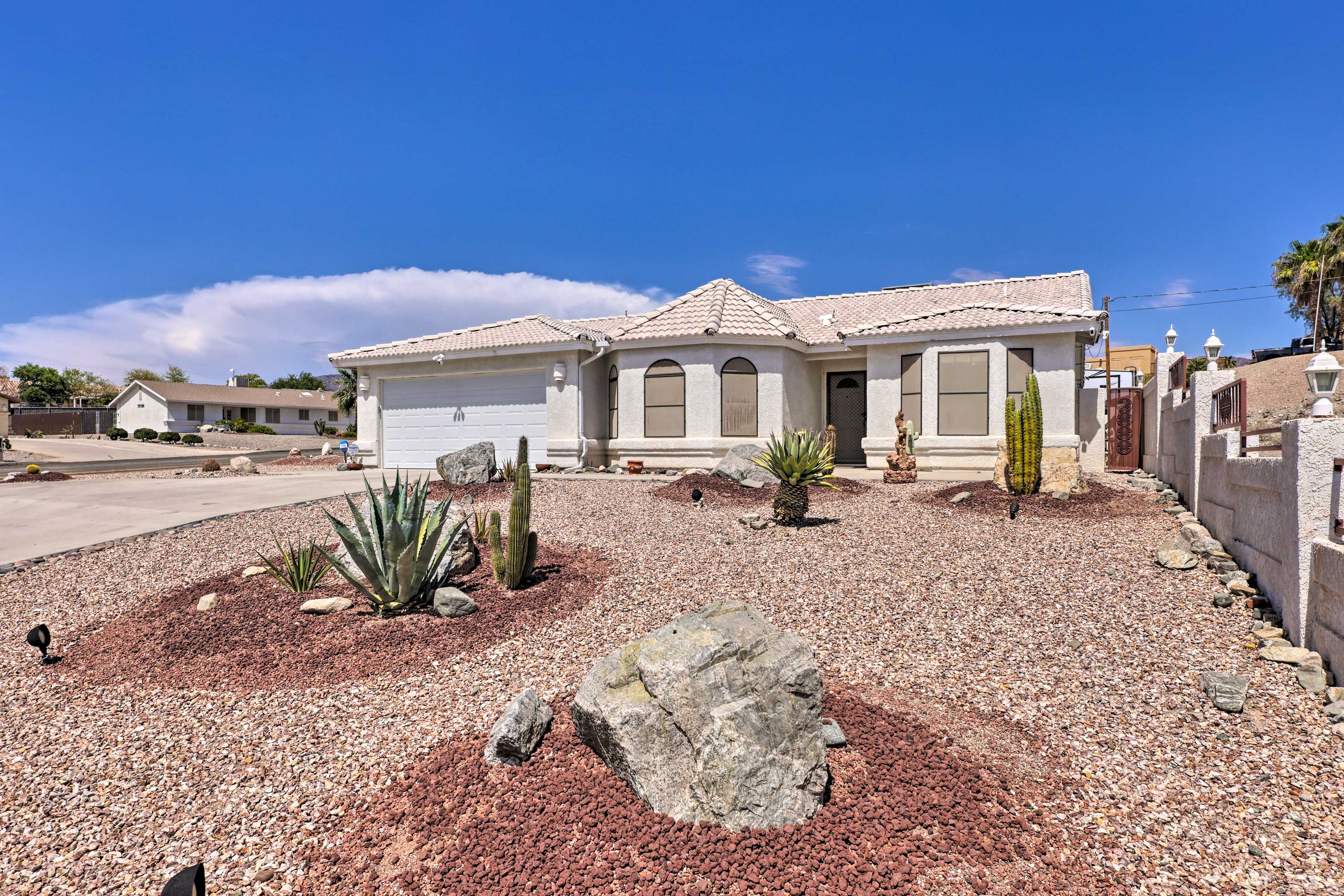 House Exterior | Desert Landscaping | Mountain Views