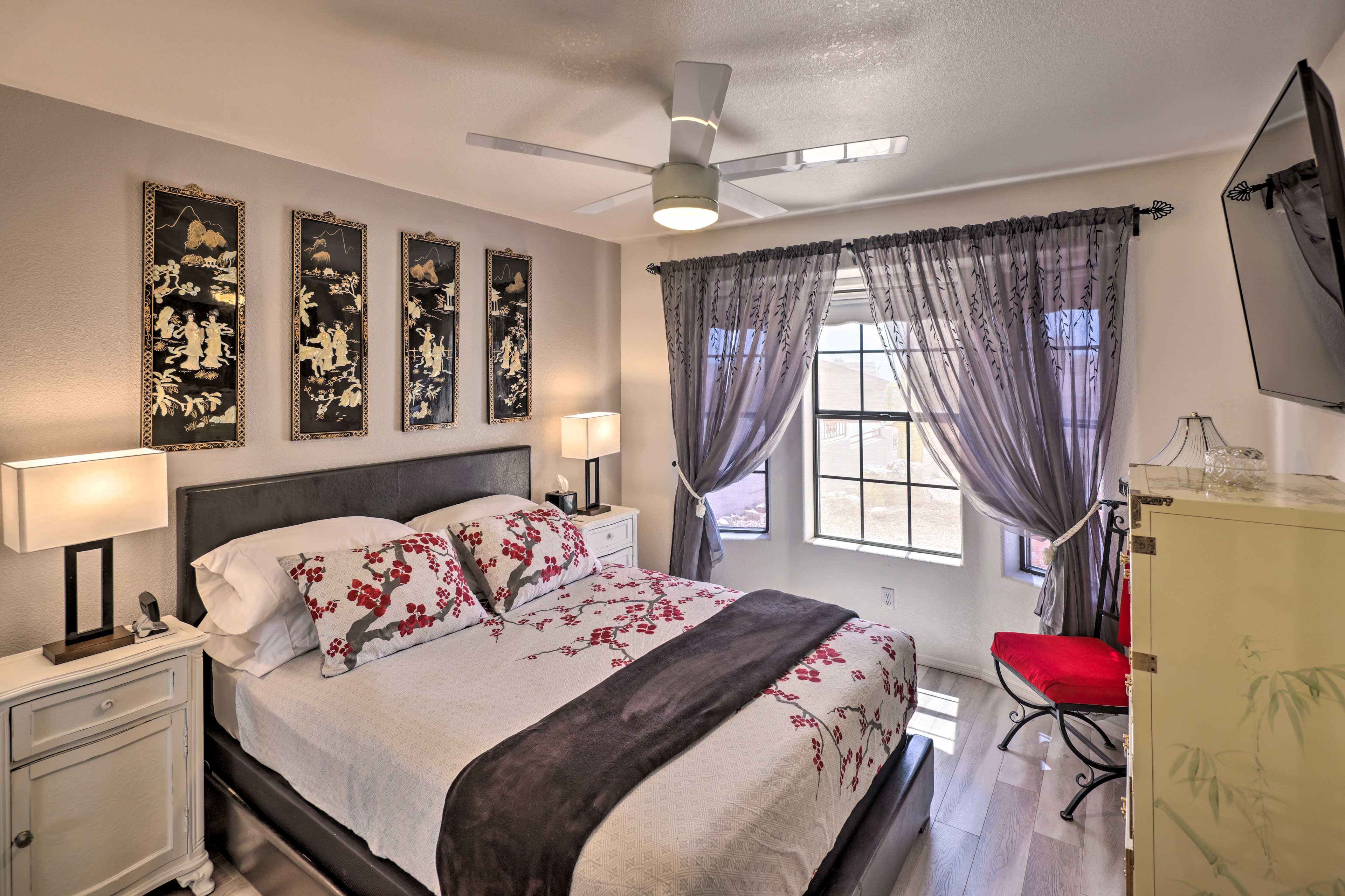 Bedroom 2 | Queen Bed | Linens Provided