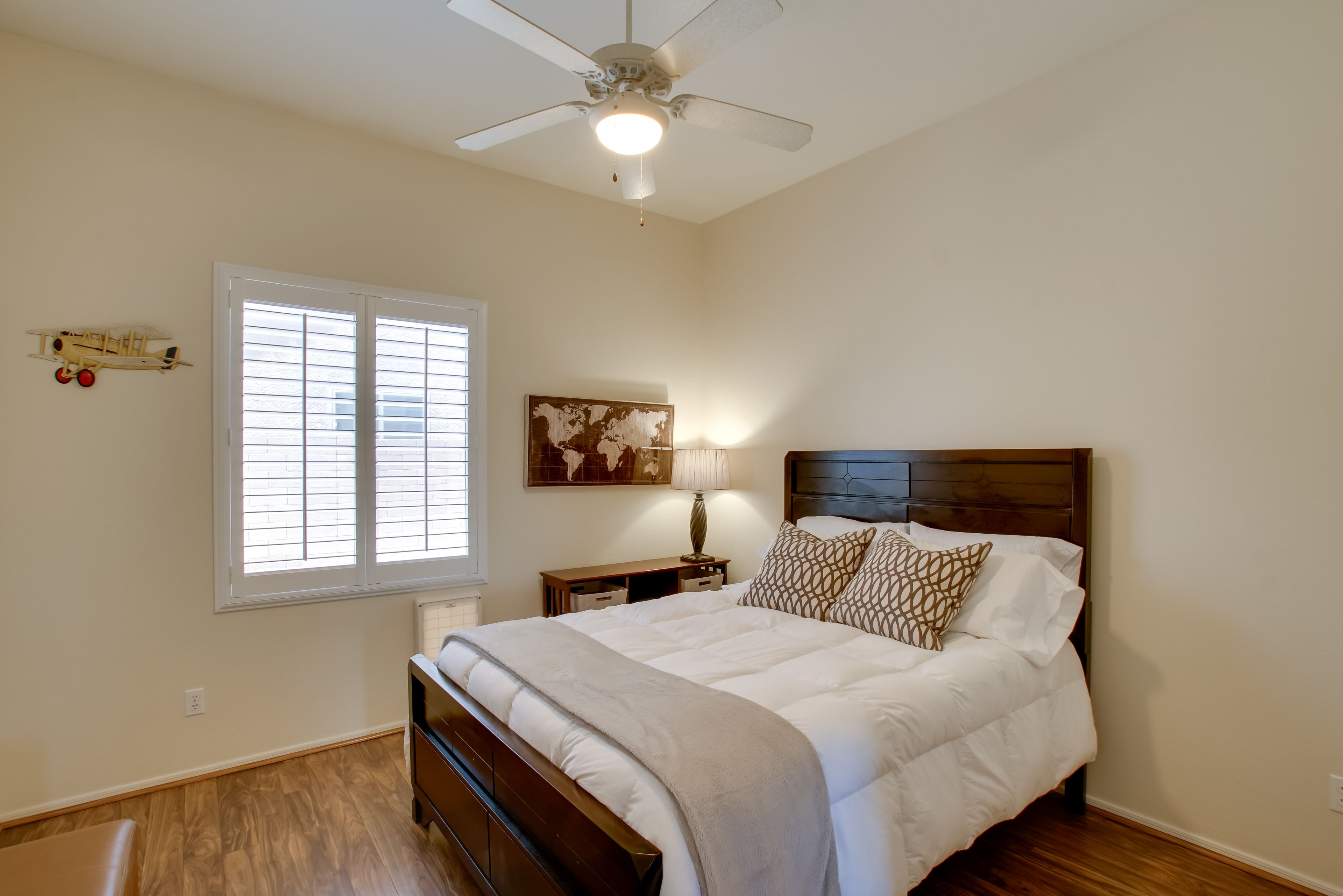 Bedroom 3 | Queen Bed