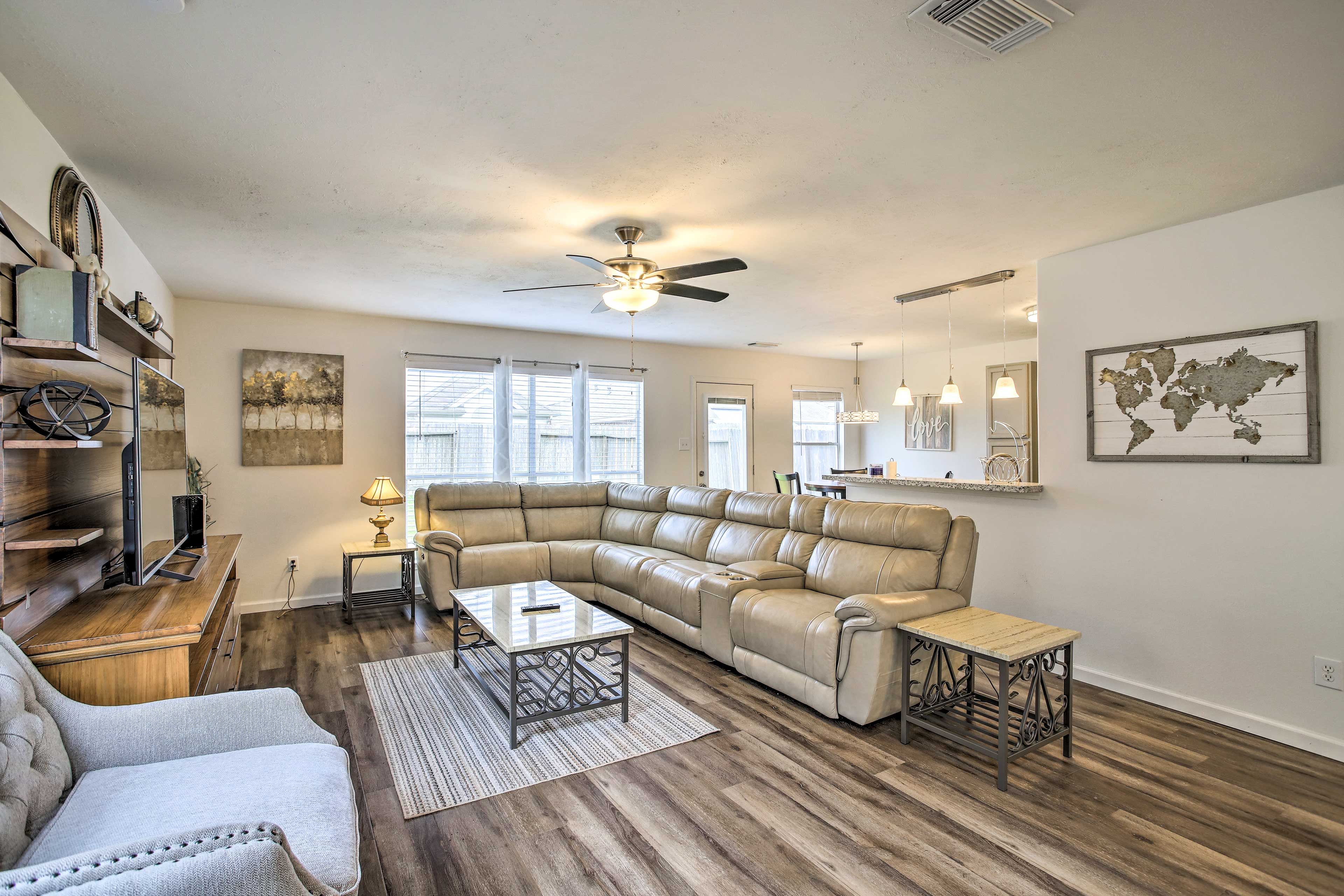 Living Room | 1st Floor | Free WiFi