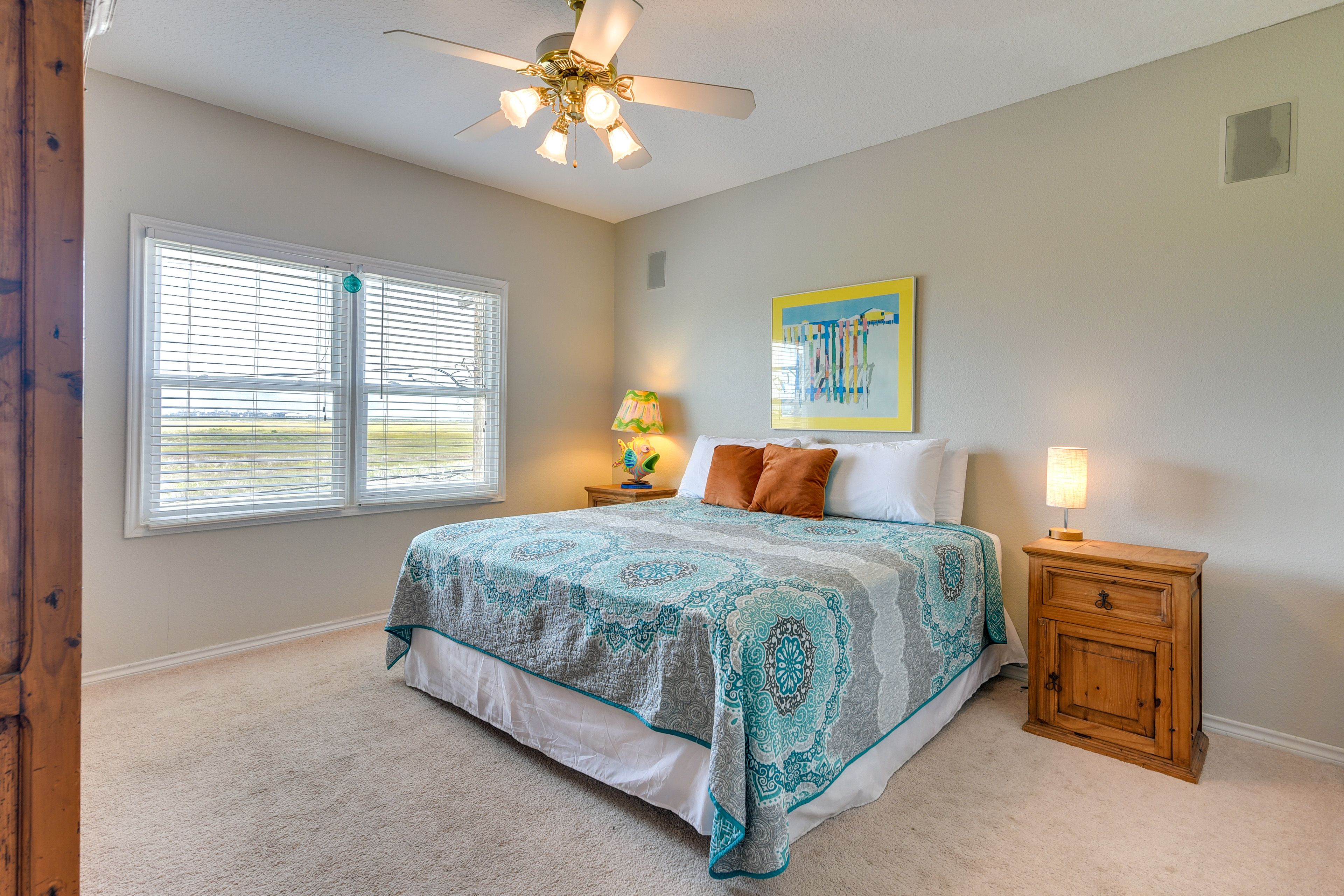 Bedroom 2 | King Bed | Smart TV