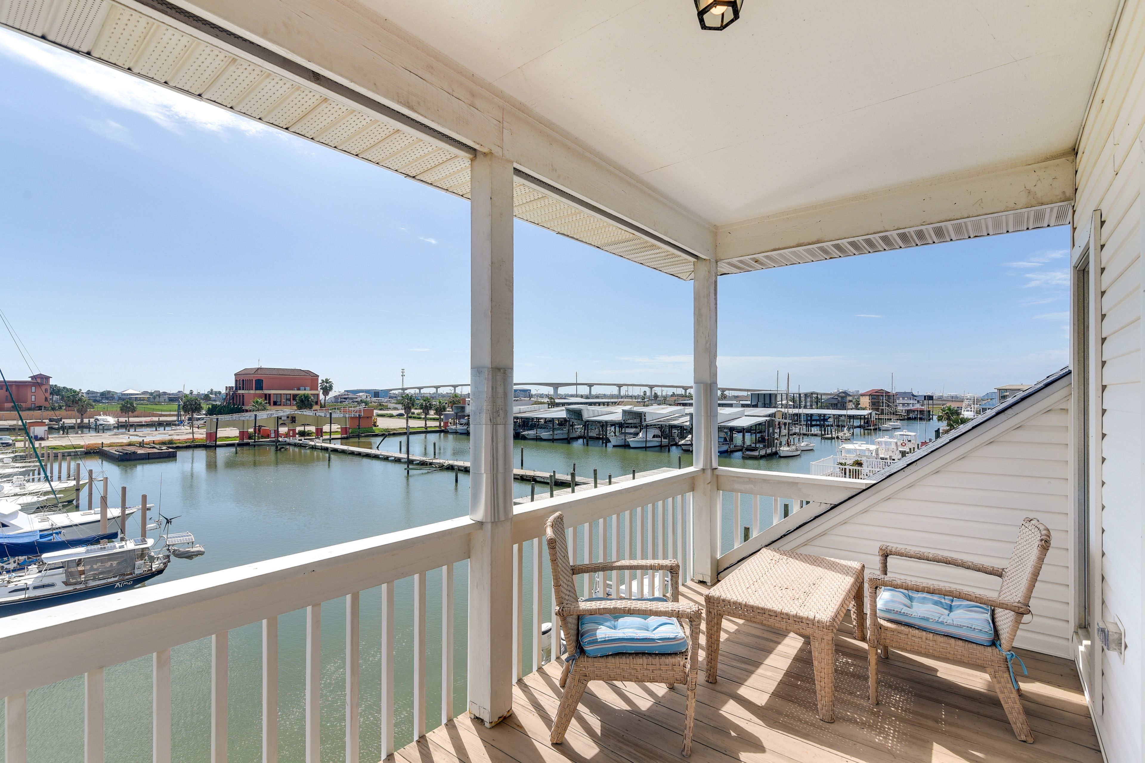 Balcony | Water Views