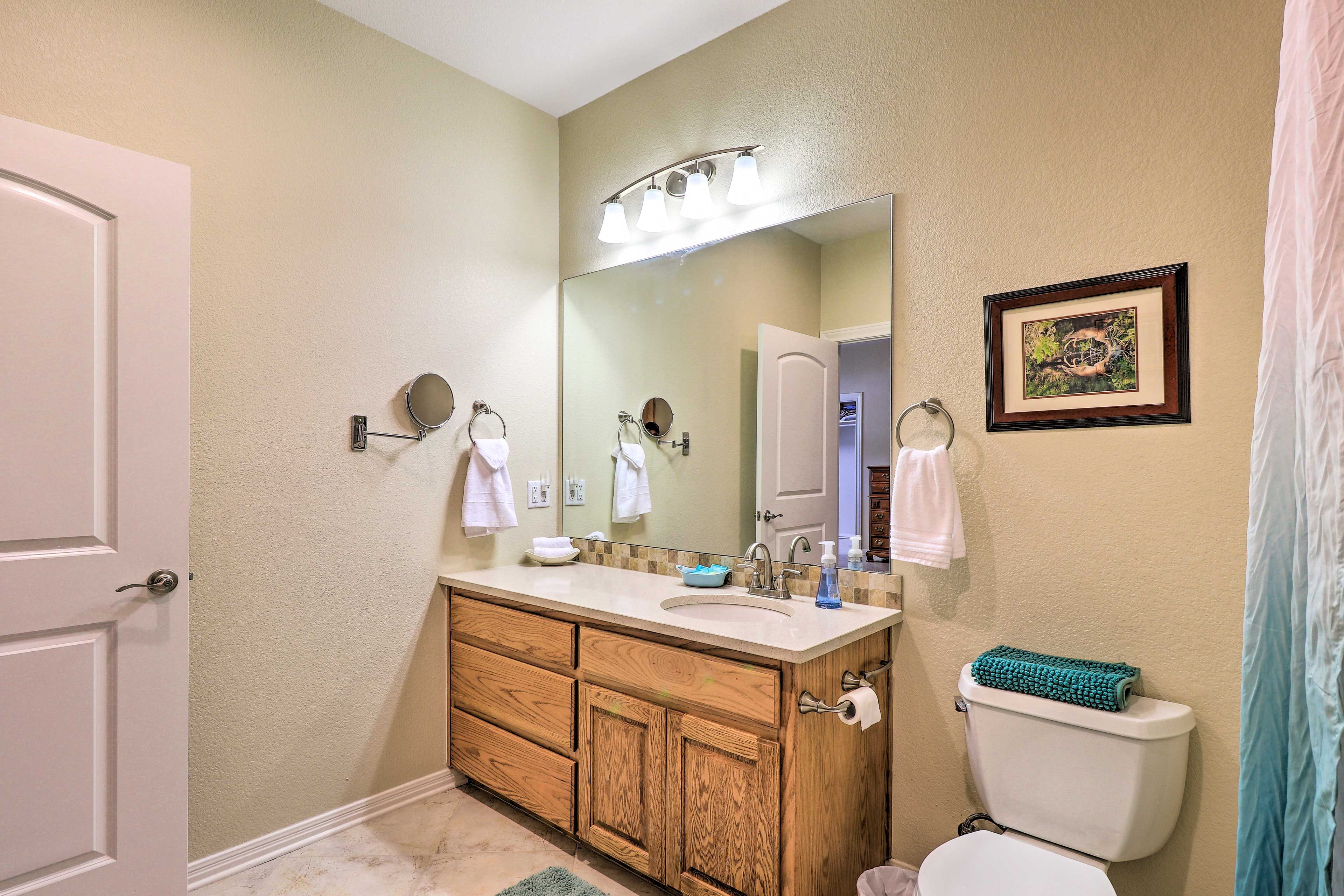 En-Suite Bathroom