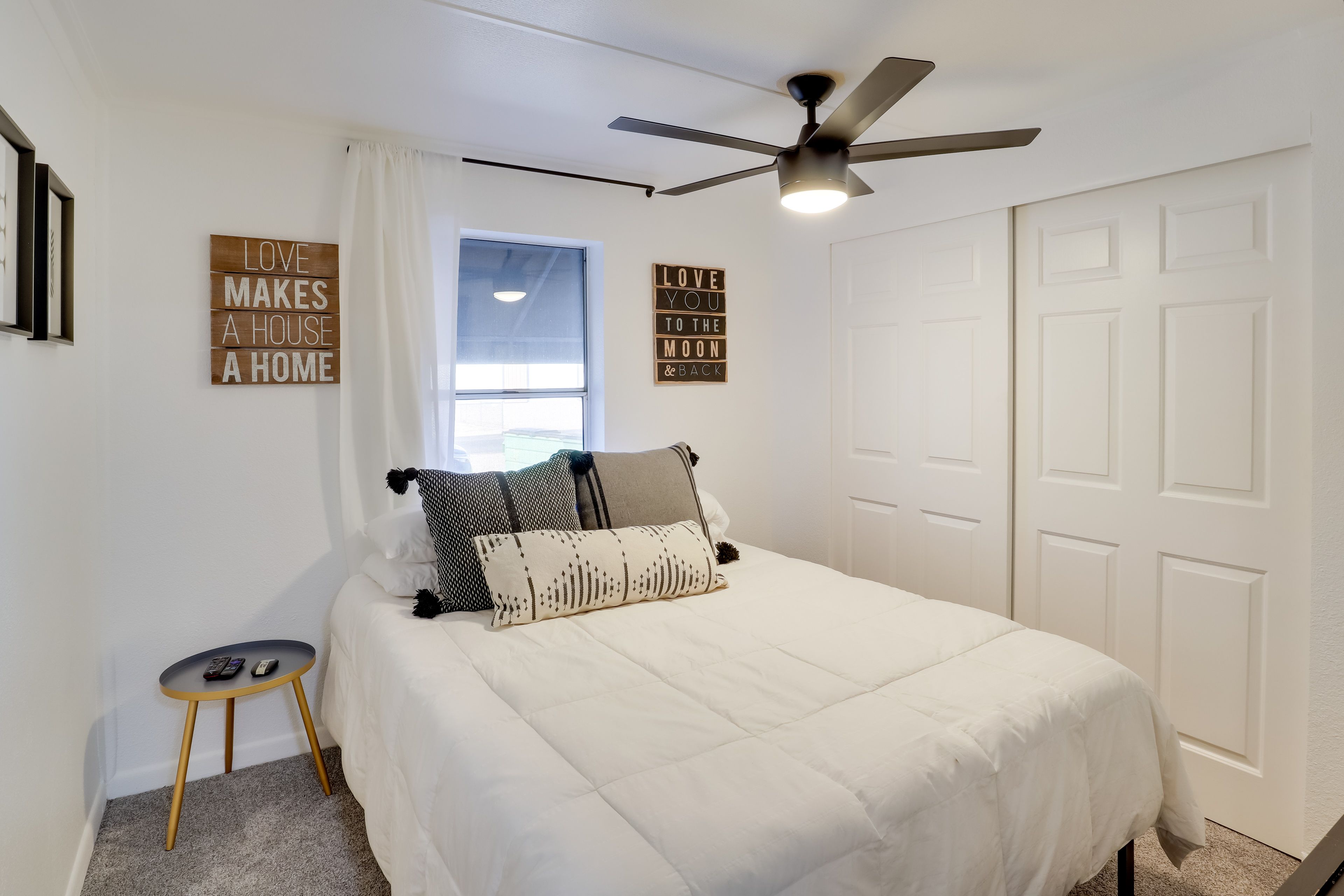 Bedroom 1 | Queen Bed | Linens Provided