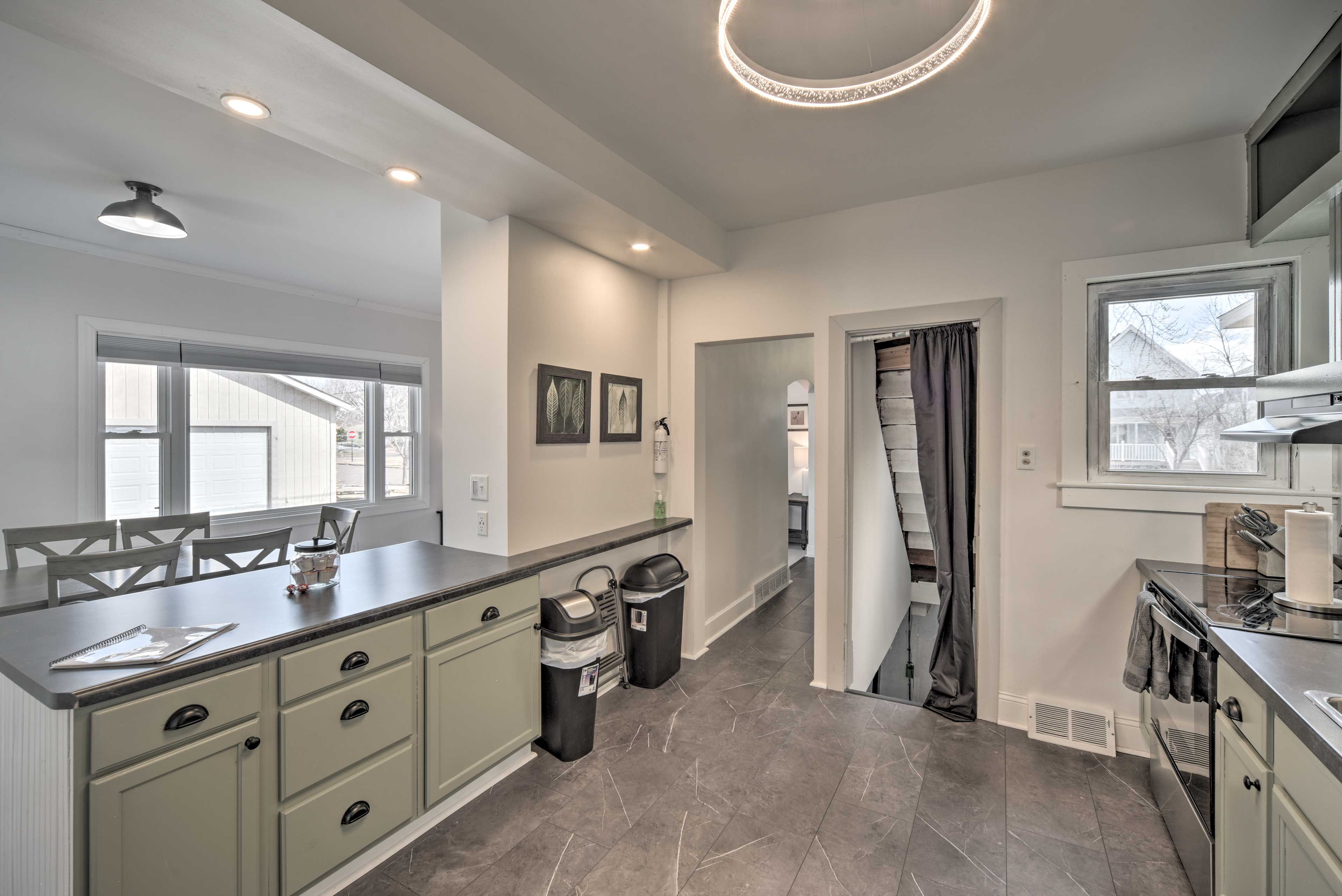 Fully Equipped Kitchen | Toaster