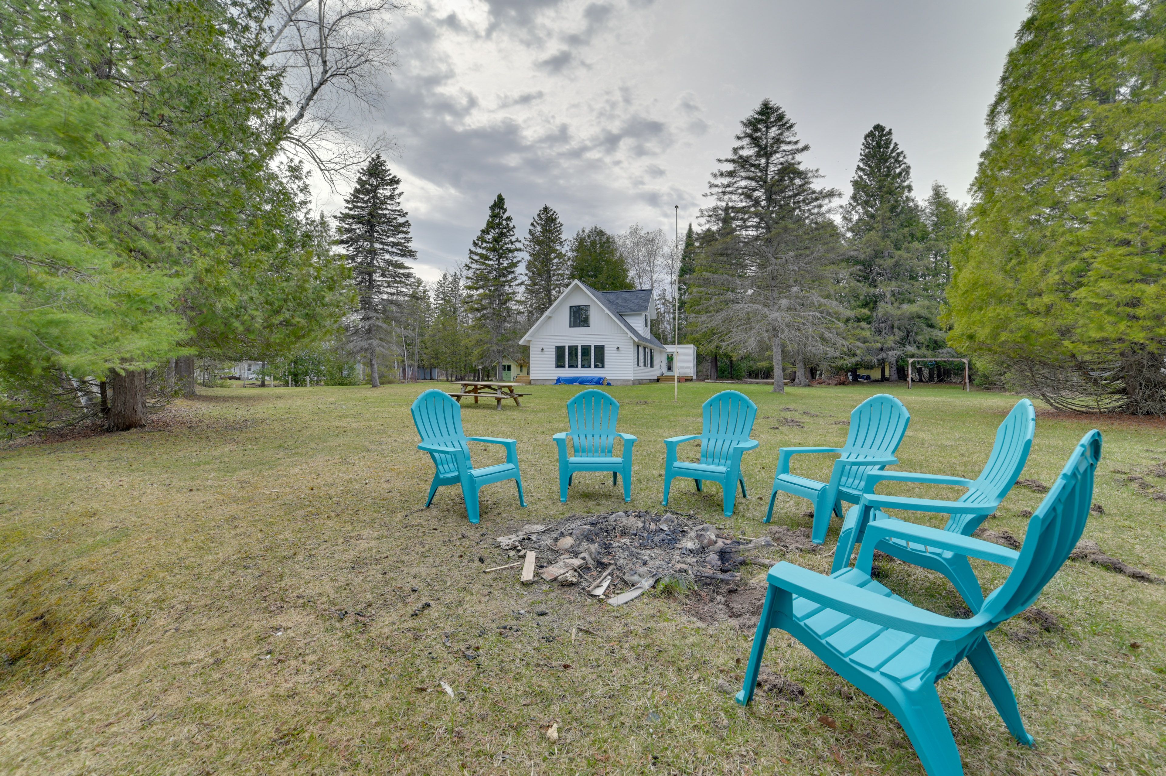 Private Yard | Fire Pit | Water Access | Dock