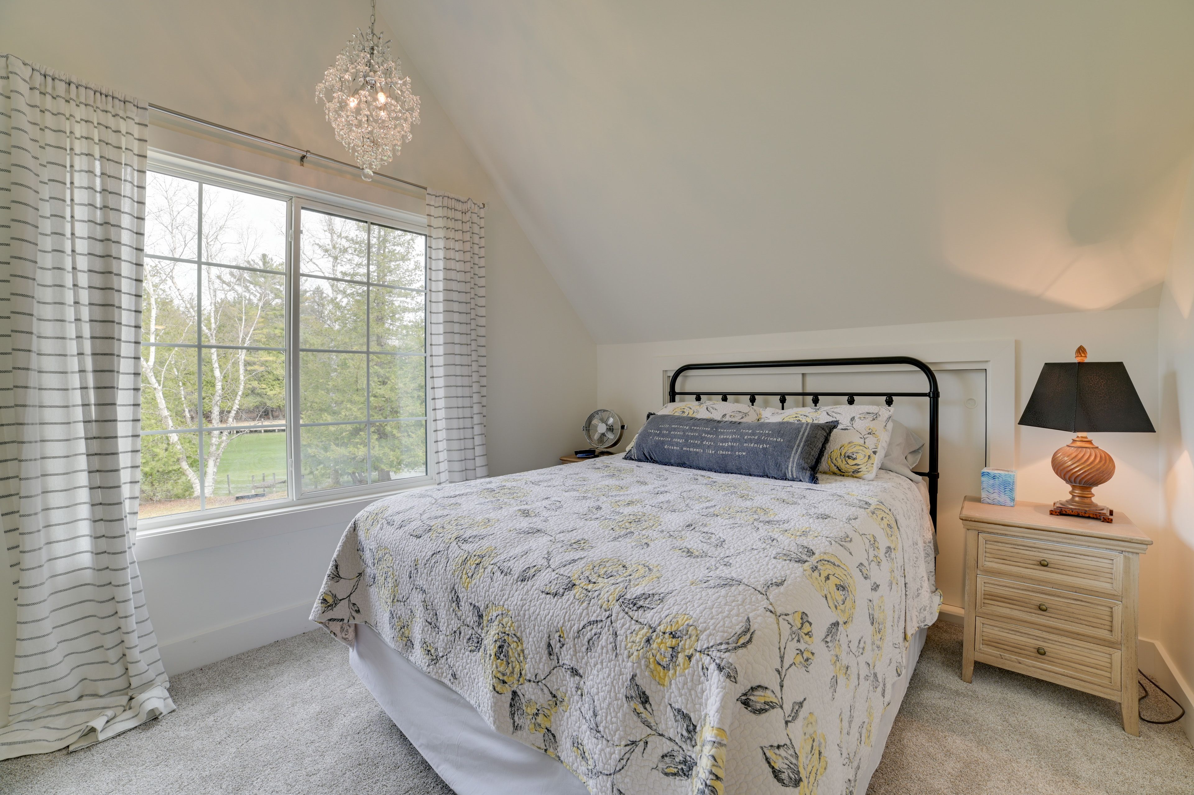 Bedroom 2 | 2nd Floor | Queen Bed